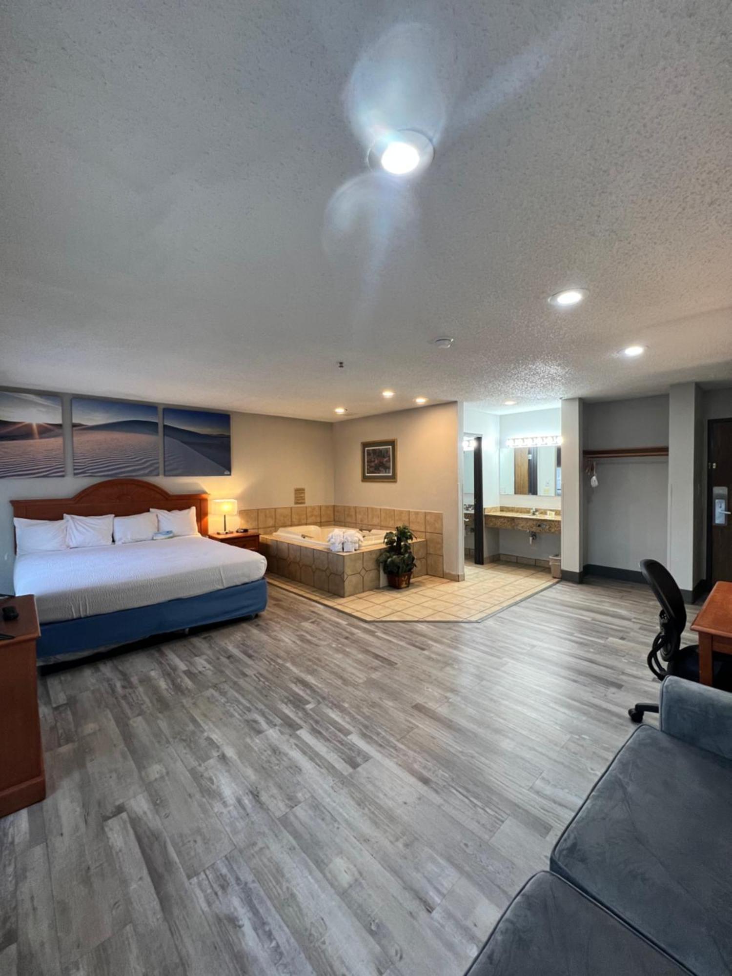 King Studio Suite Non-Smoking