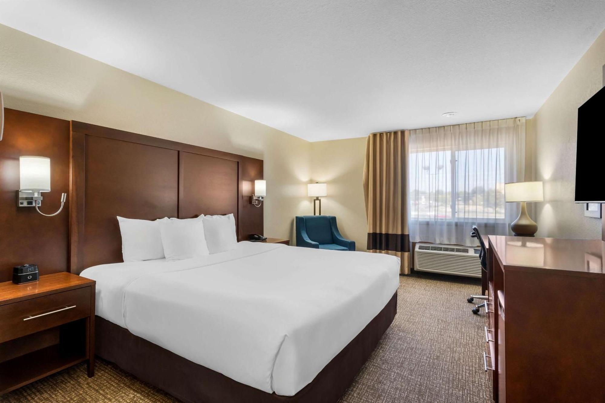 King Room (No pets)