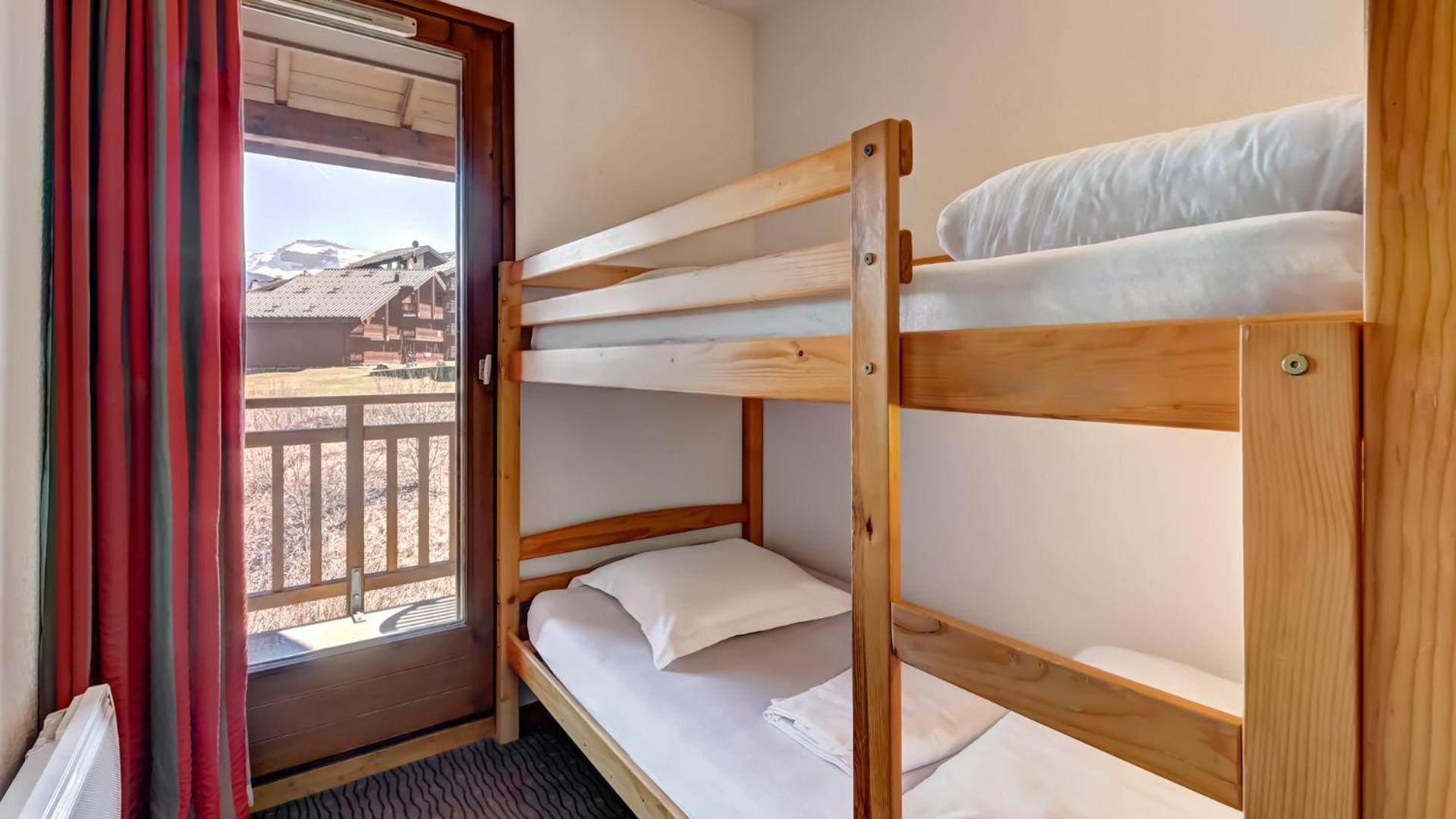 1 Bedroom Apartment sleeping area