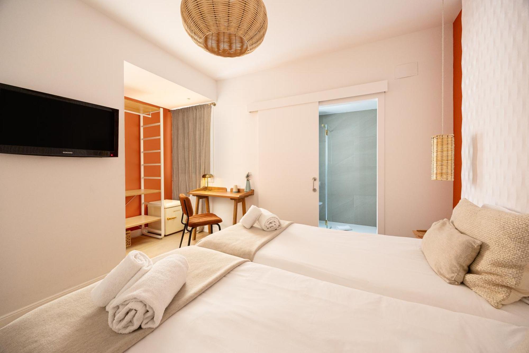 Standard Twin Room