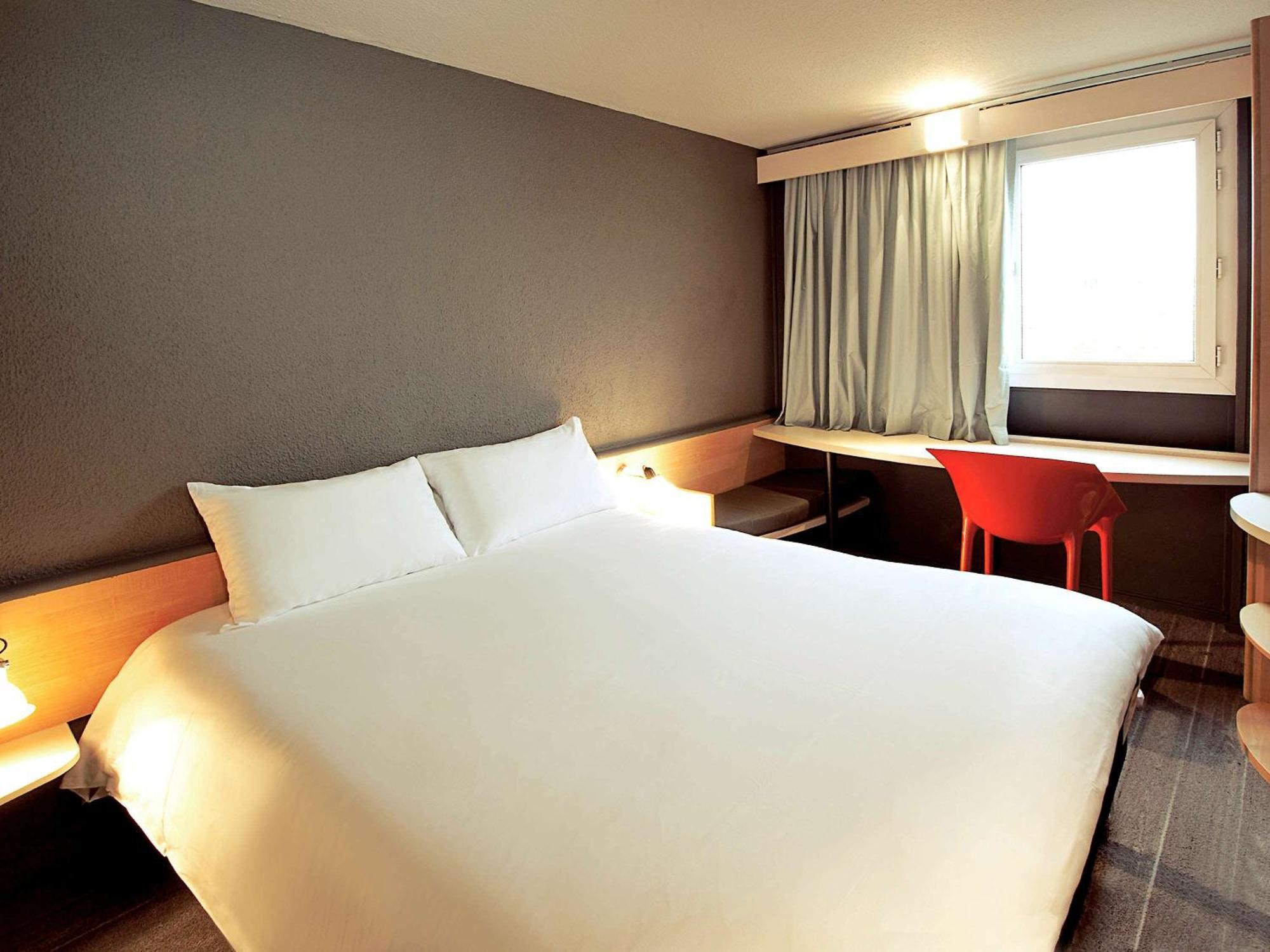 Standard Room,1669842359:JPEG
