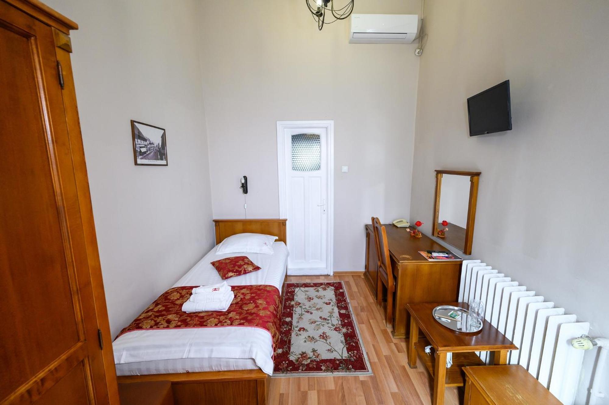 Habitación Individual Económica