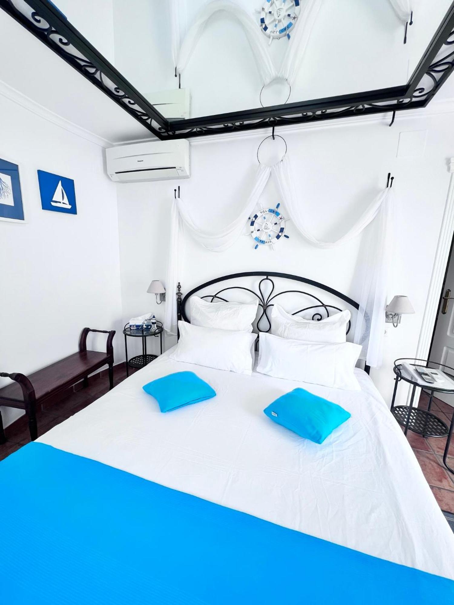 Romantic Double Room Terrace Sea View