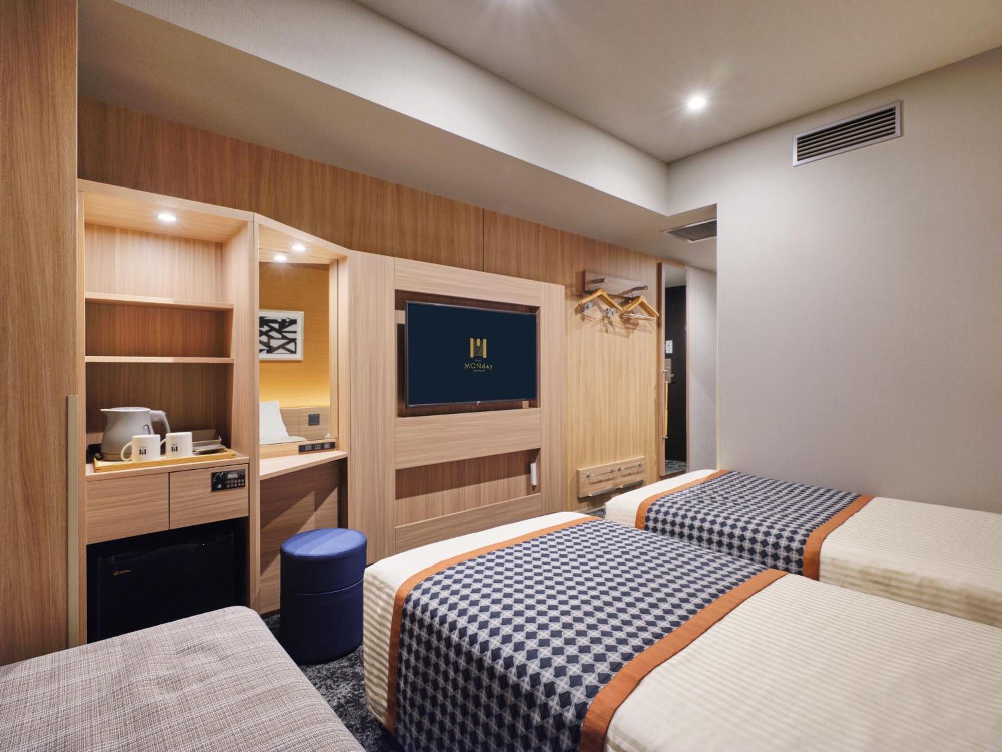 Deluxe Twin Room Sofa bed