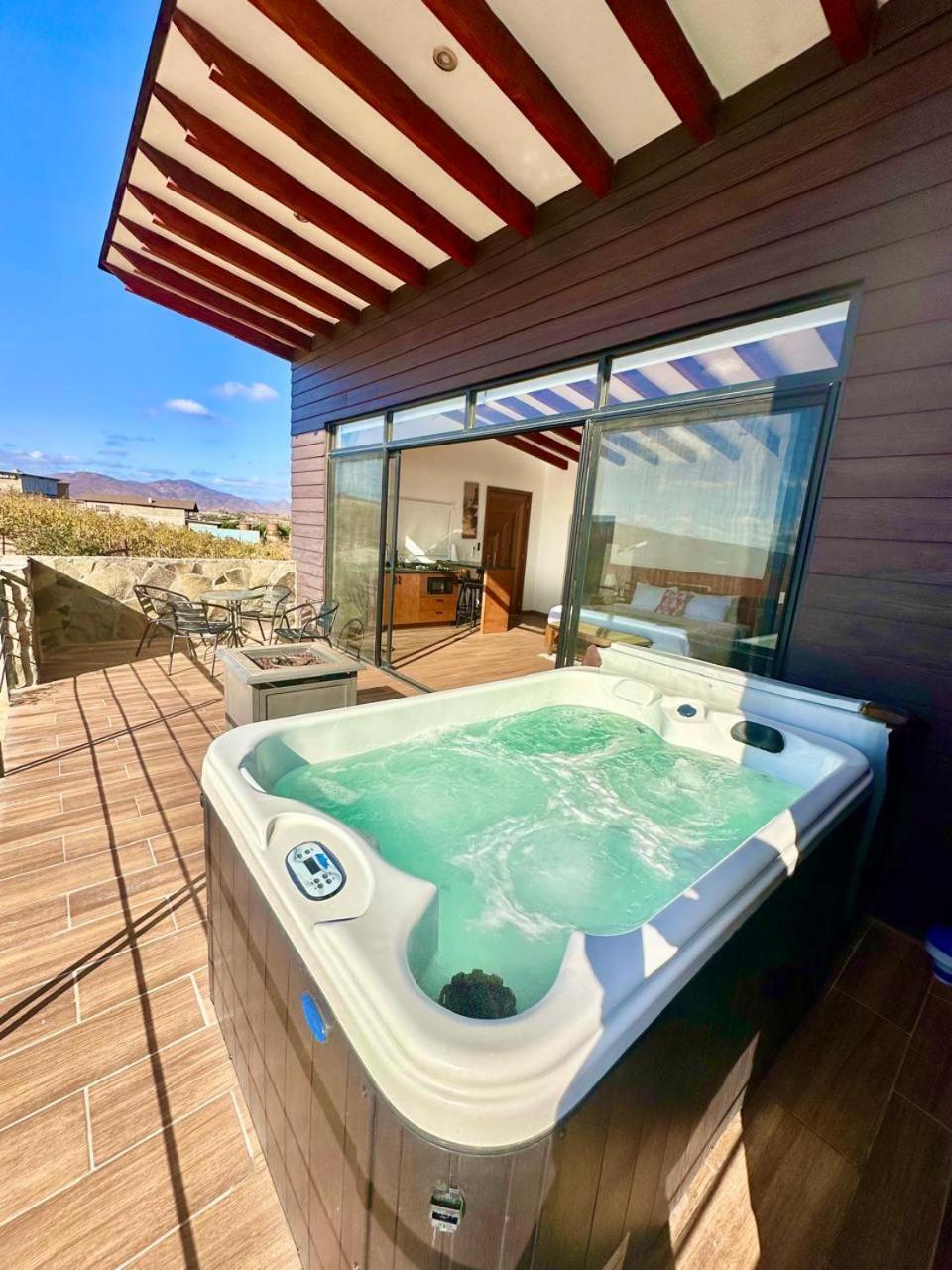 Studio Spa Bath