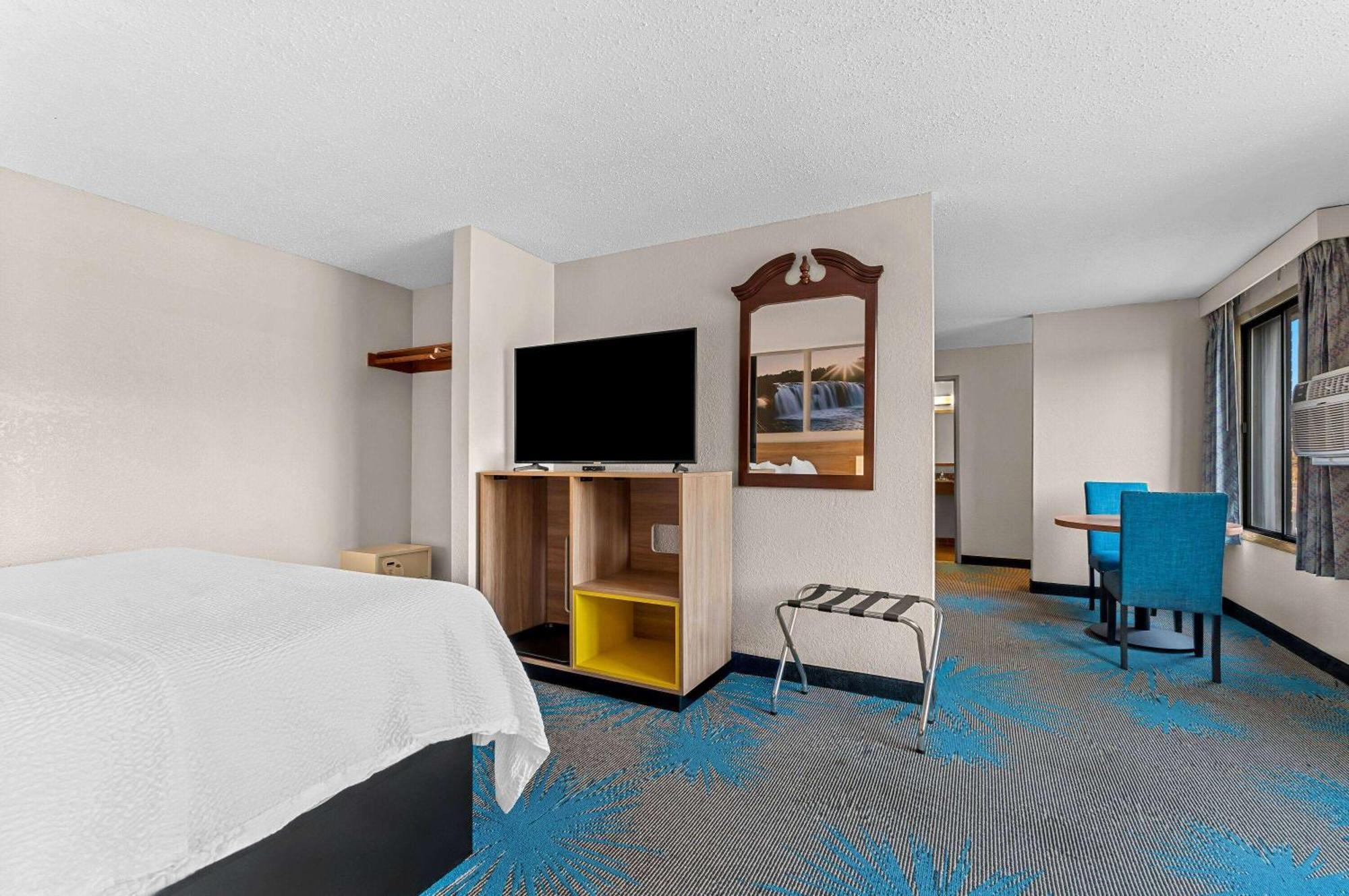 King Studio Suite, Non-Smoking