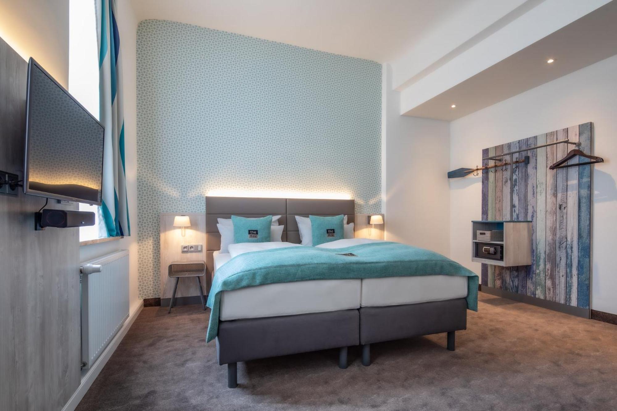 Premium Queen Room