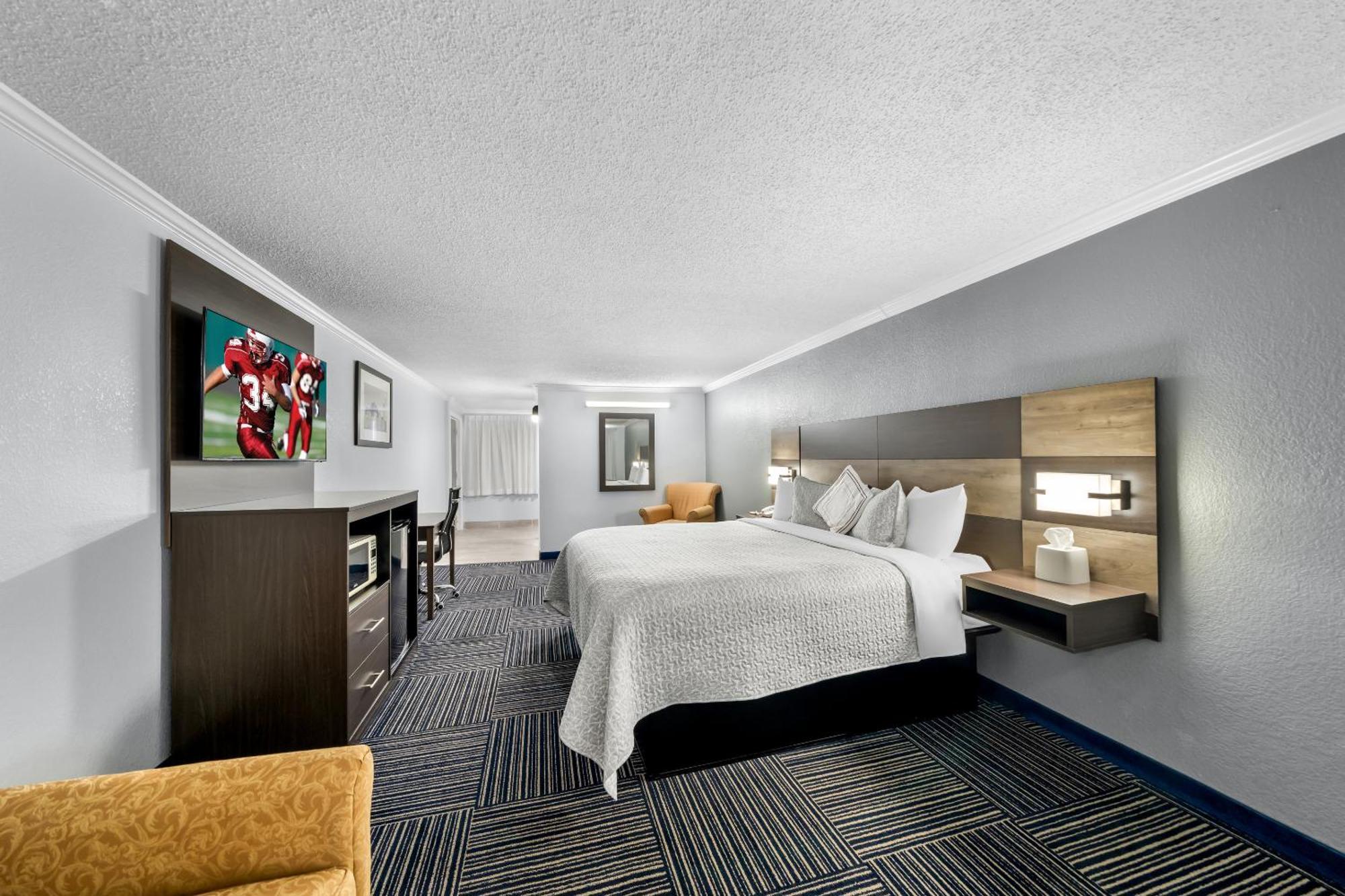 Superior King Room Smoke Free