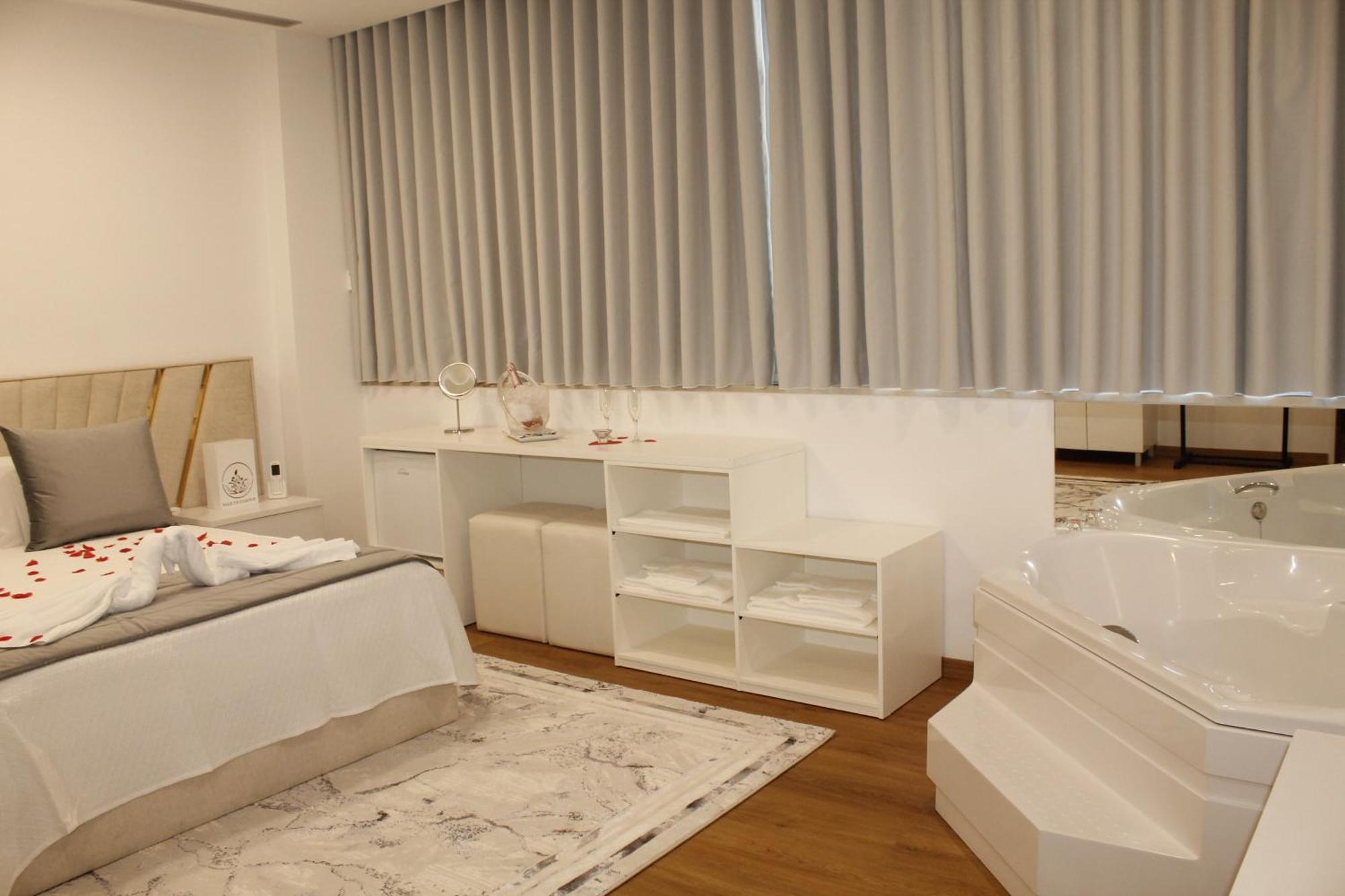 Quarto Duplo