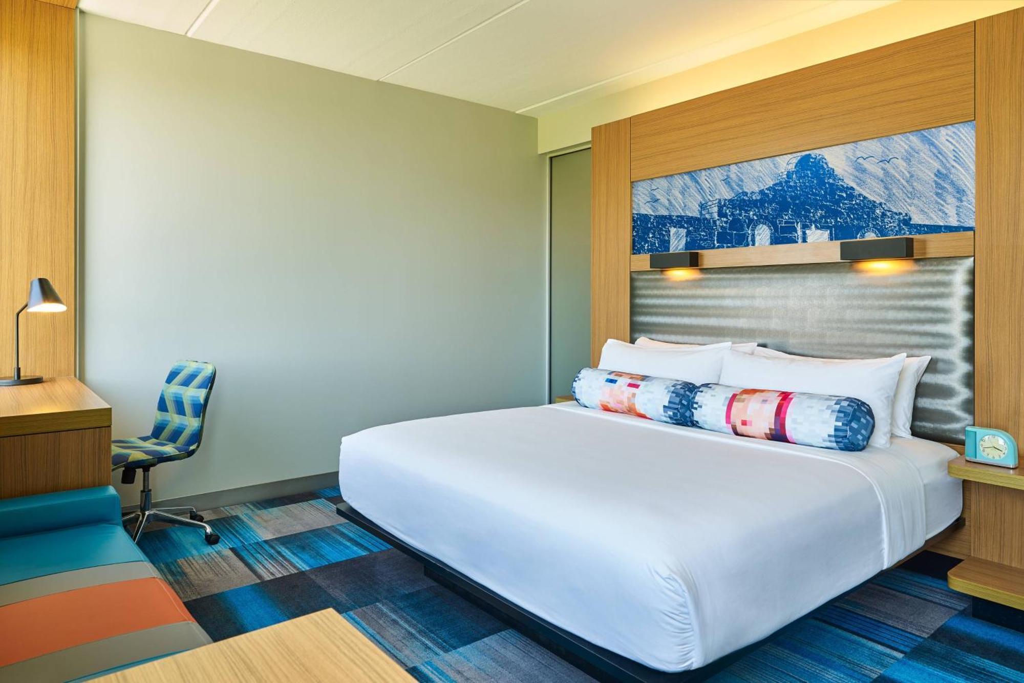 Aloft King Guest room 1 King,1631562886:JPEG
