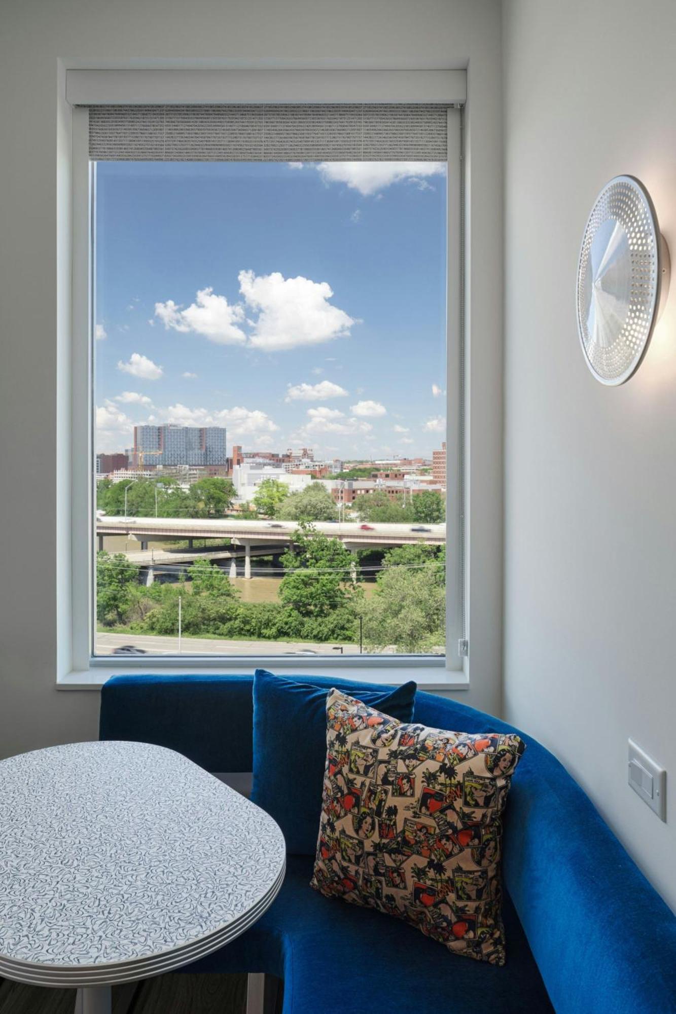 ALOFT, Guest room, 2 Queen, City view