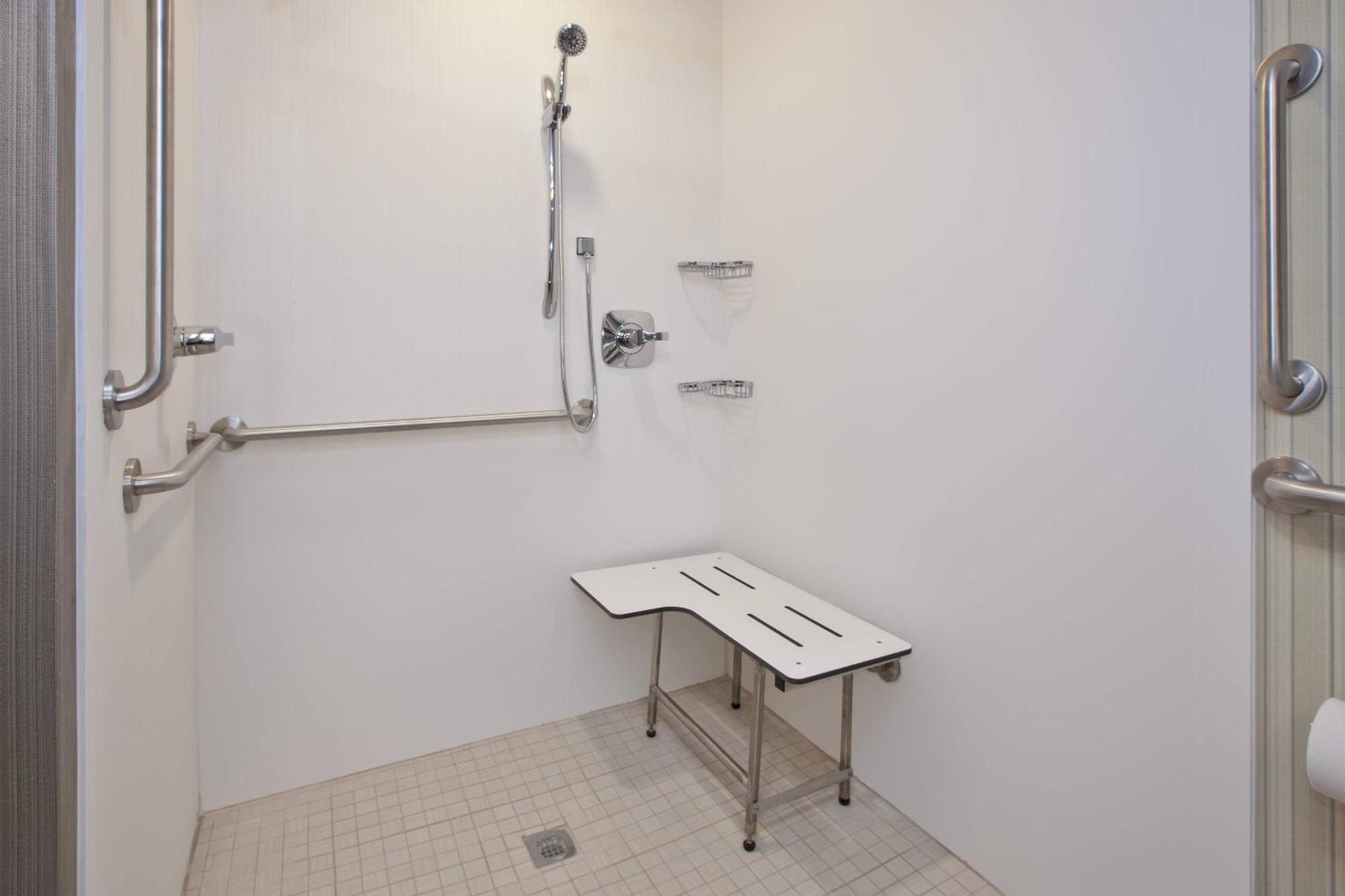 King Room with Roll-In Shower - Mobility Accessible