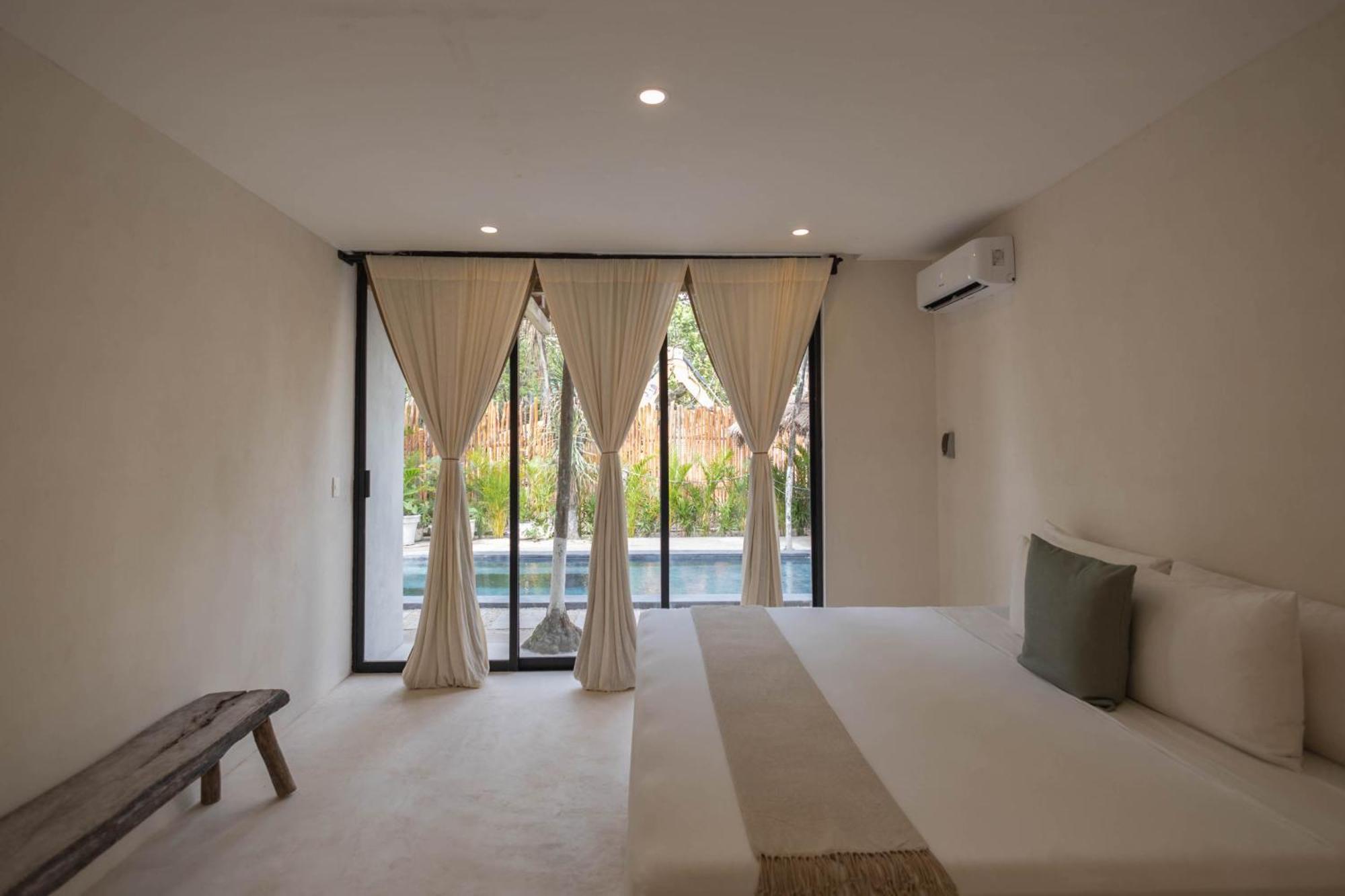 Double Room with Pool View