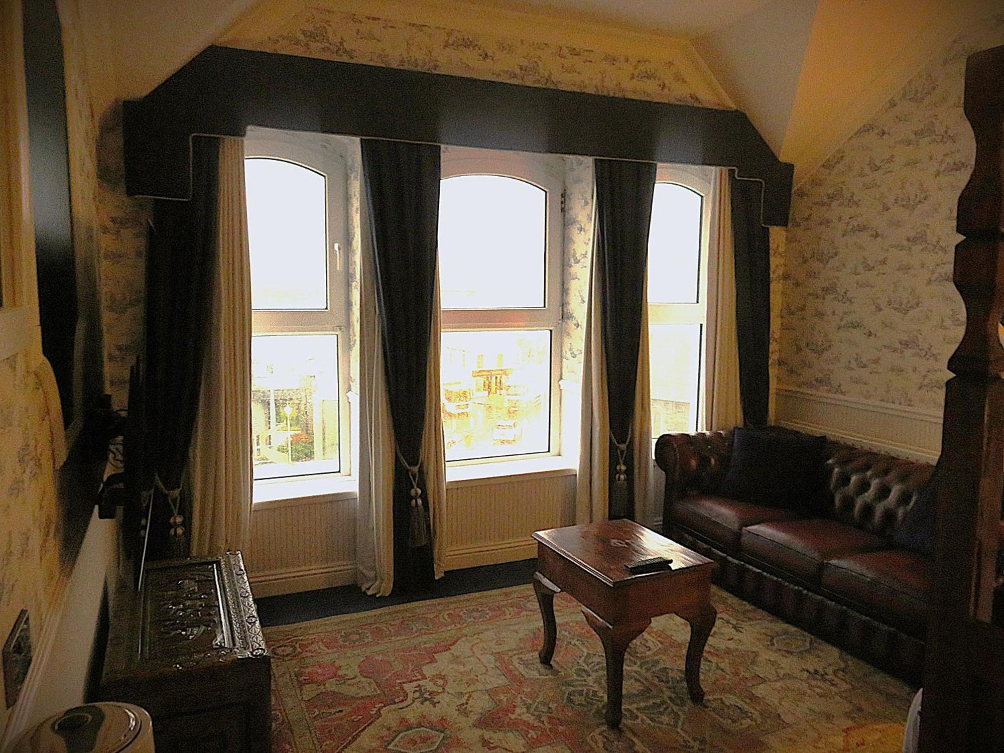Four Poster Room with Sea View
