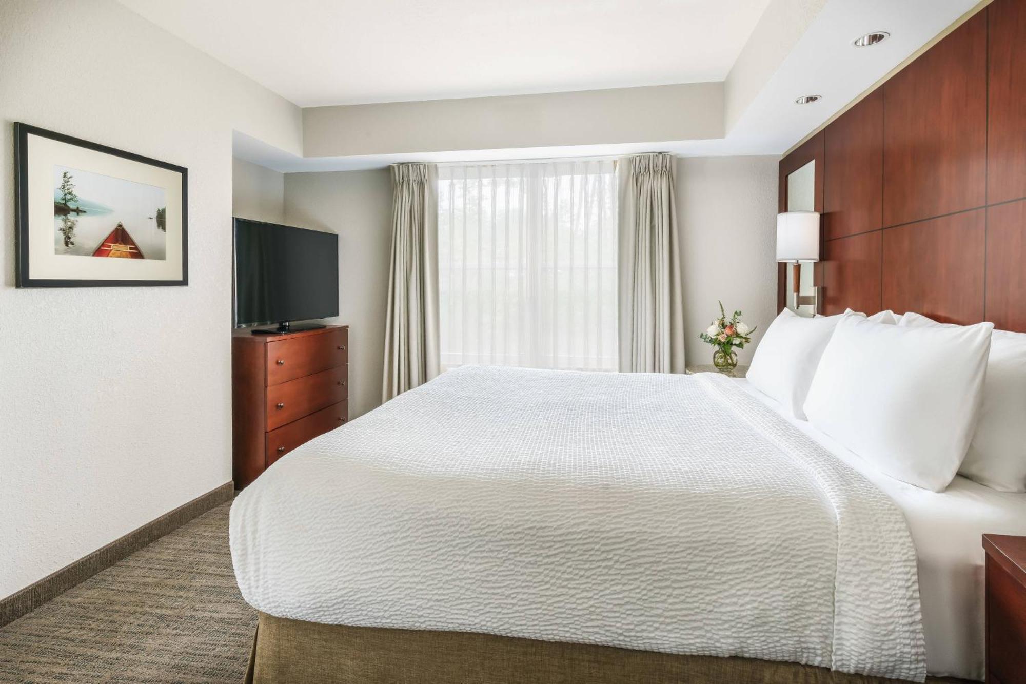 One-Bedroom King Suite,1633002368:JPEG