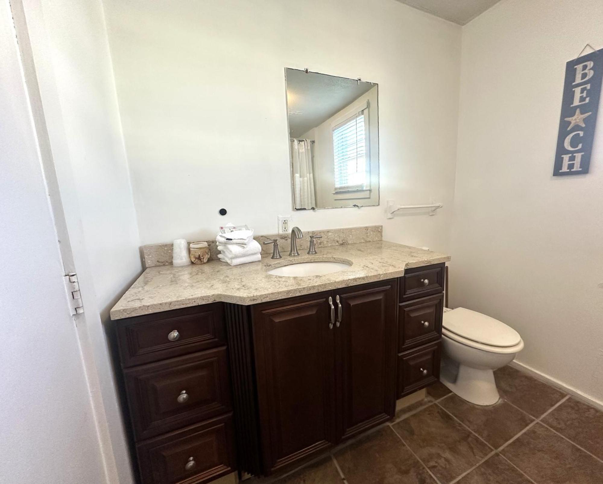 Three-Bedroom Family Bungalow 1 1 or 2 Bath,1633020722:JPEG