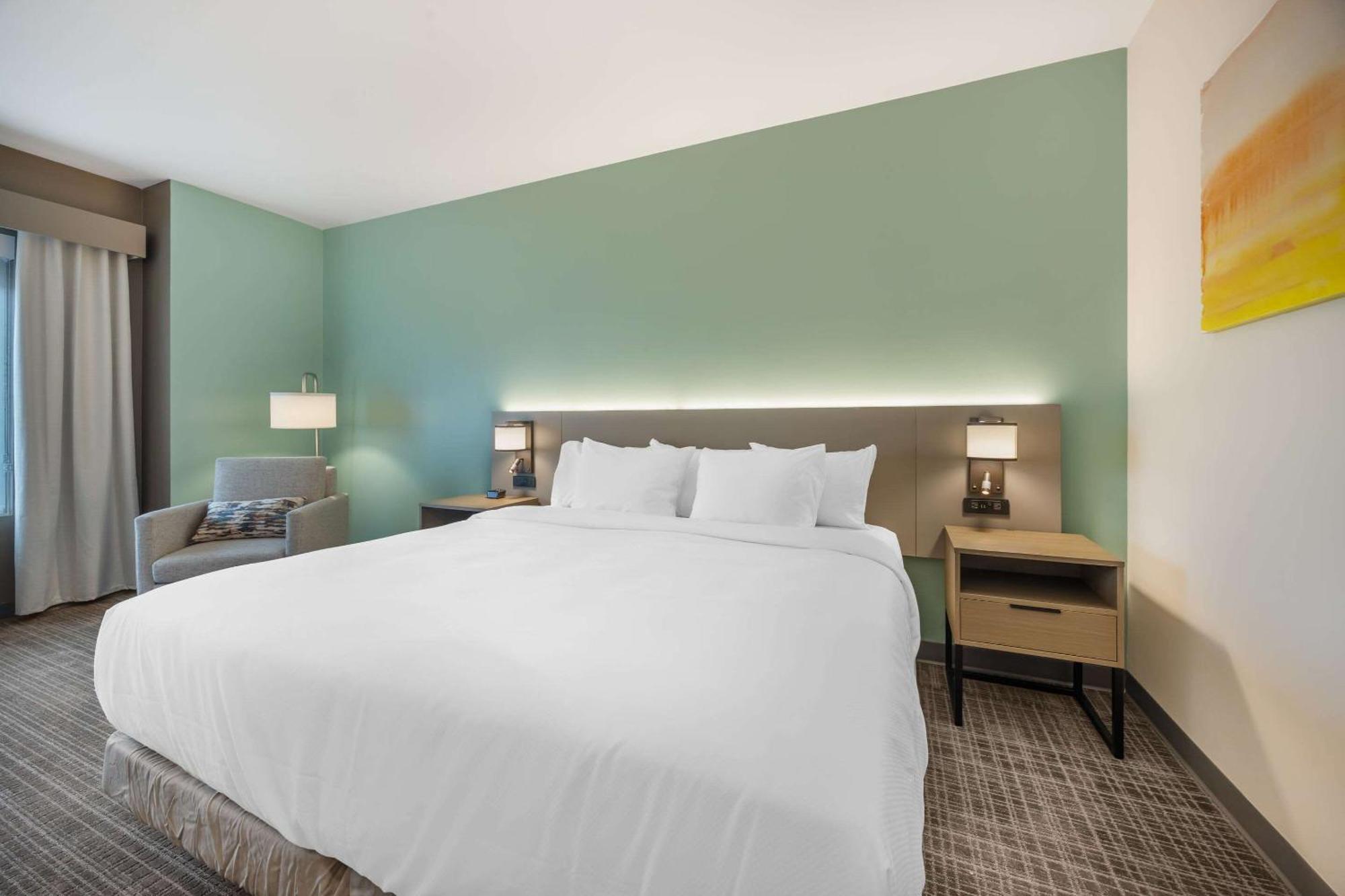 King Room with Tub - Disability Access/Non Smoking