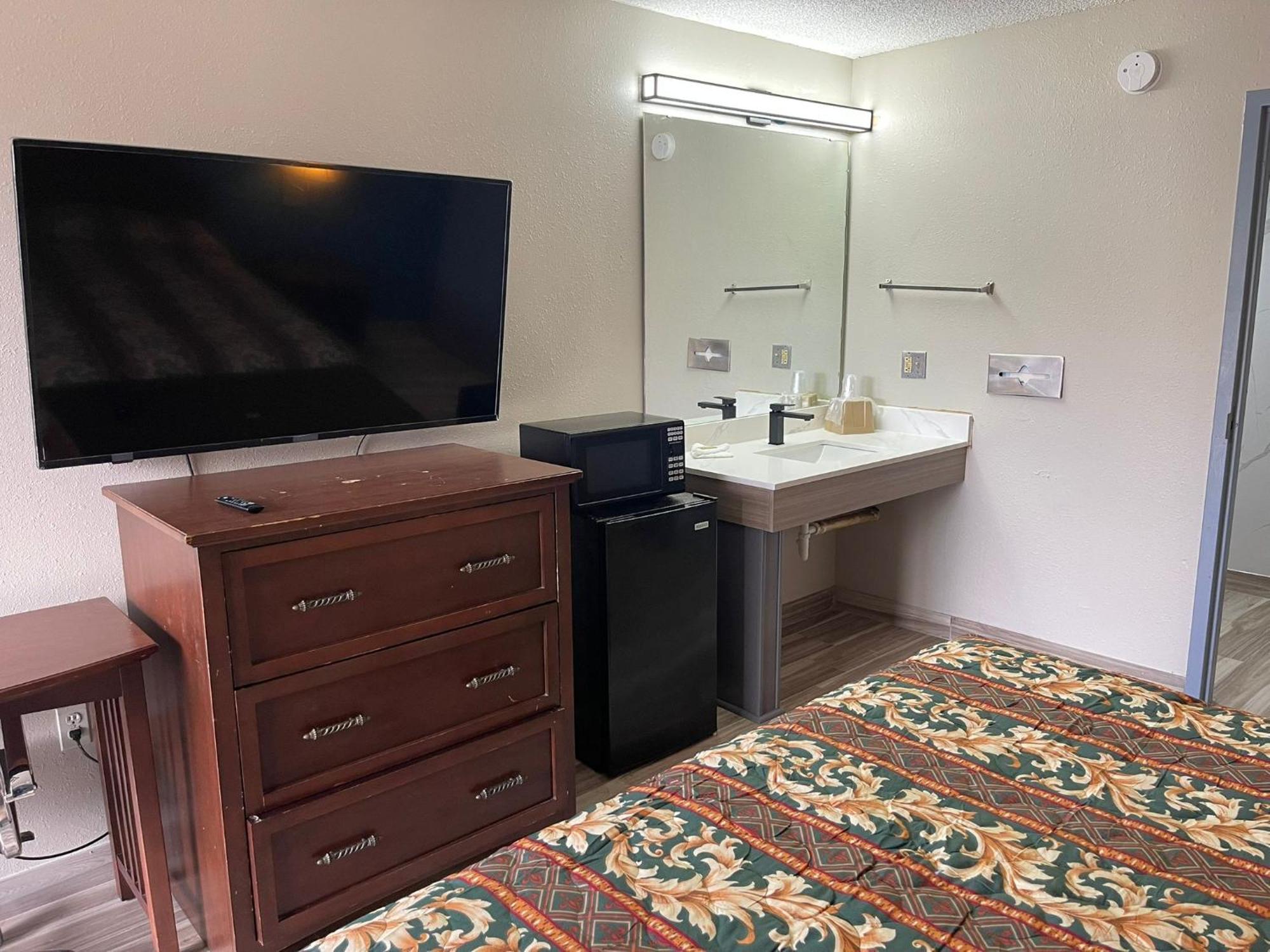 Single Room Disability Access,1633612253:JPEG