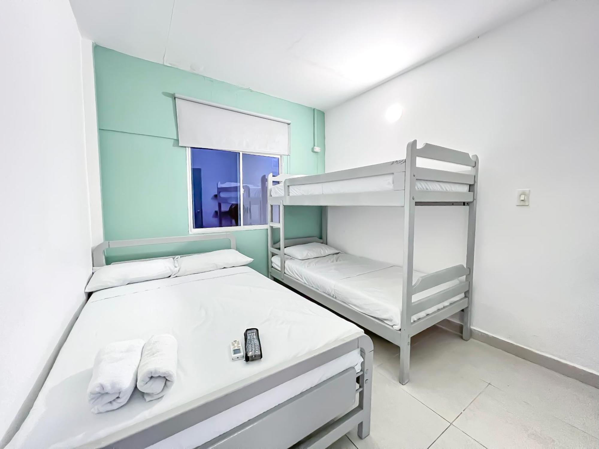 Quadruple Room Private Bathroom
