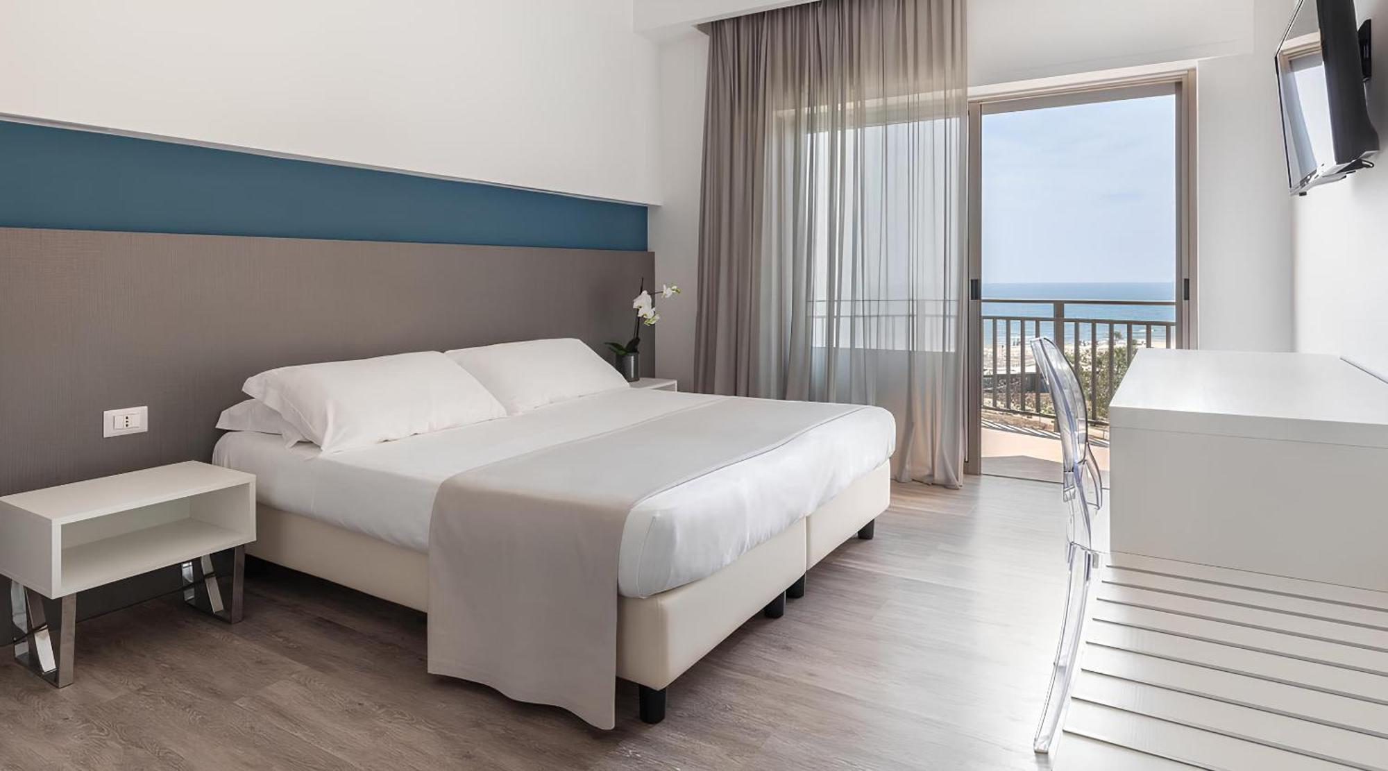 Triple Room,1639551039:JPEG