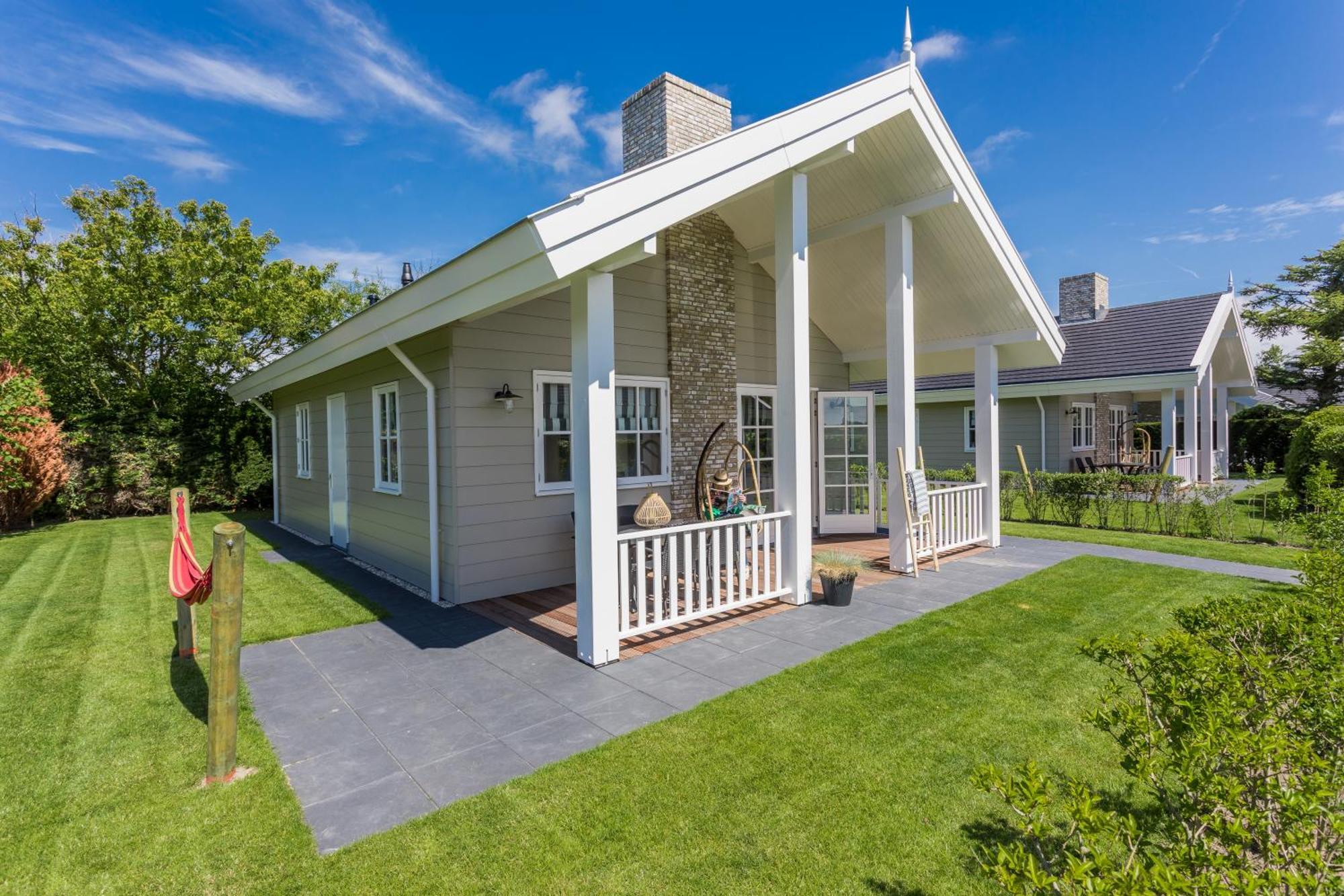 Deluxe Bungalow