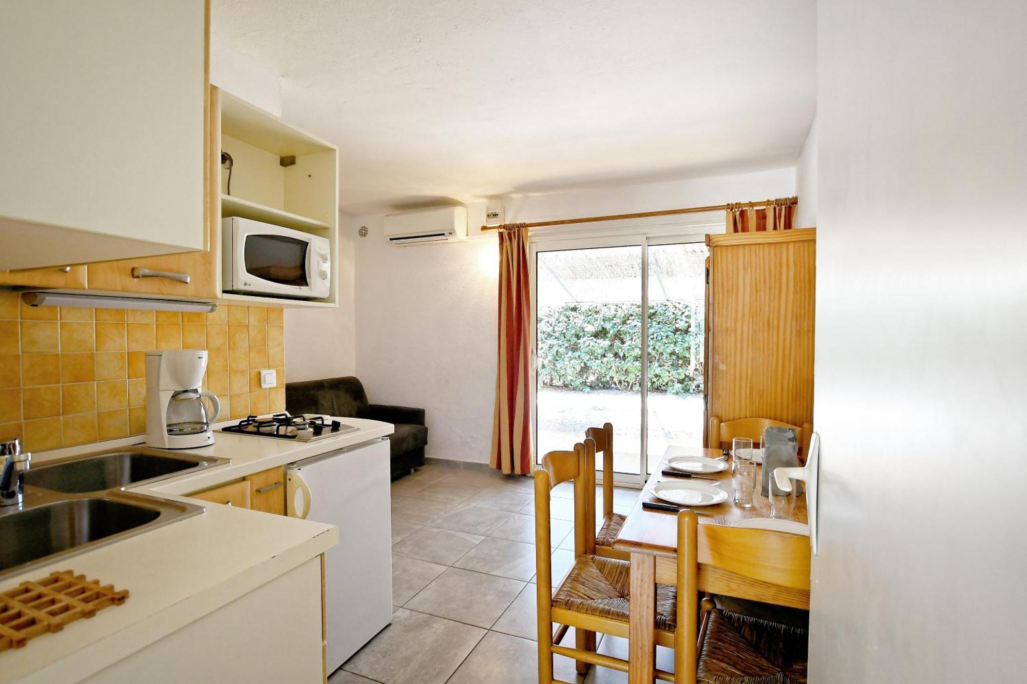 One-Bedroom Apartment,1637720897:JPEG