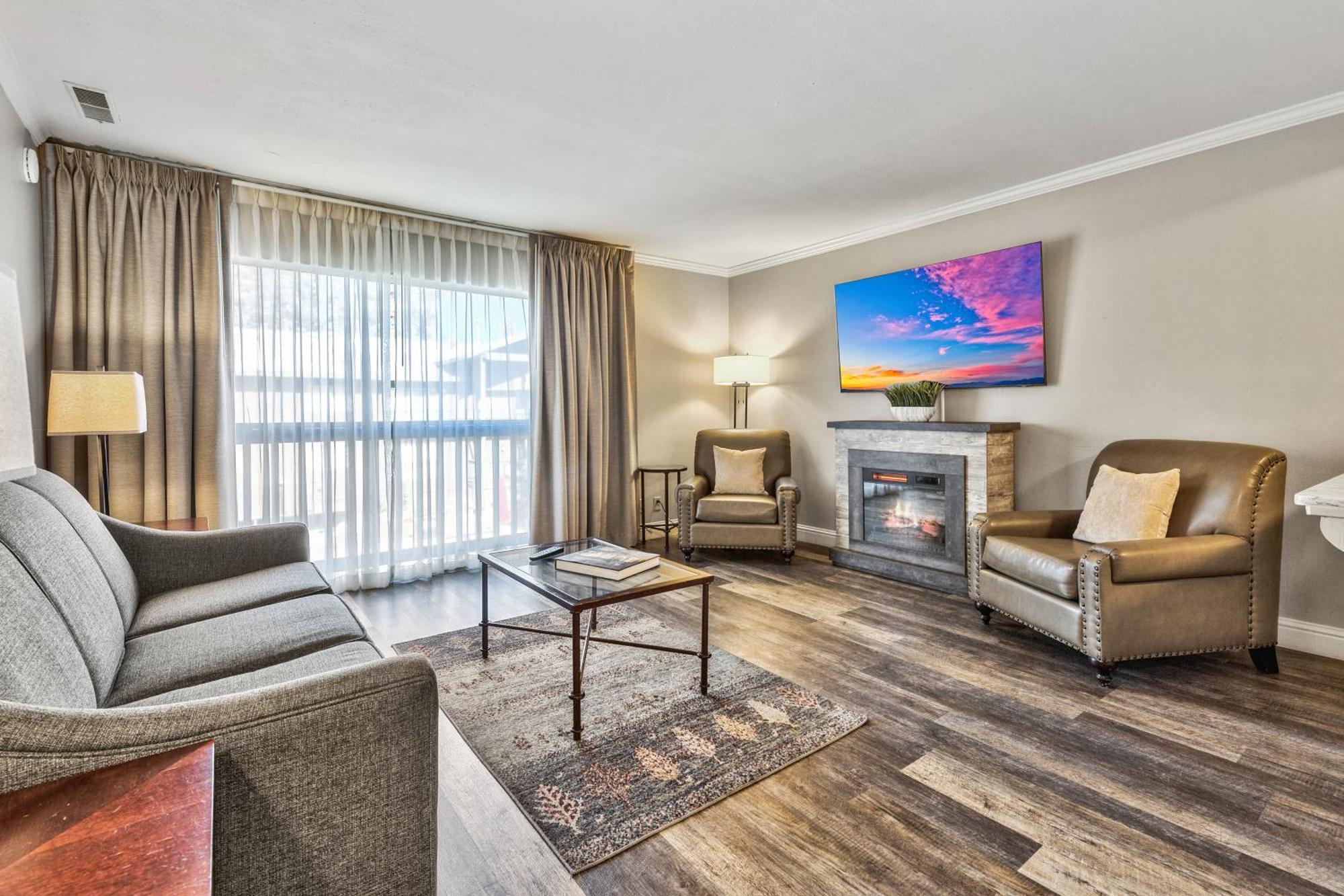 Deluxe Two-Bedroom Suite