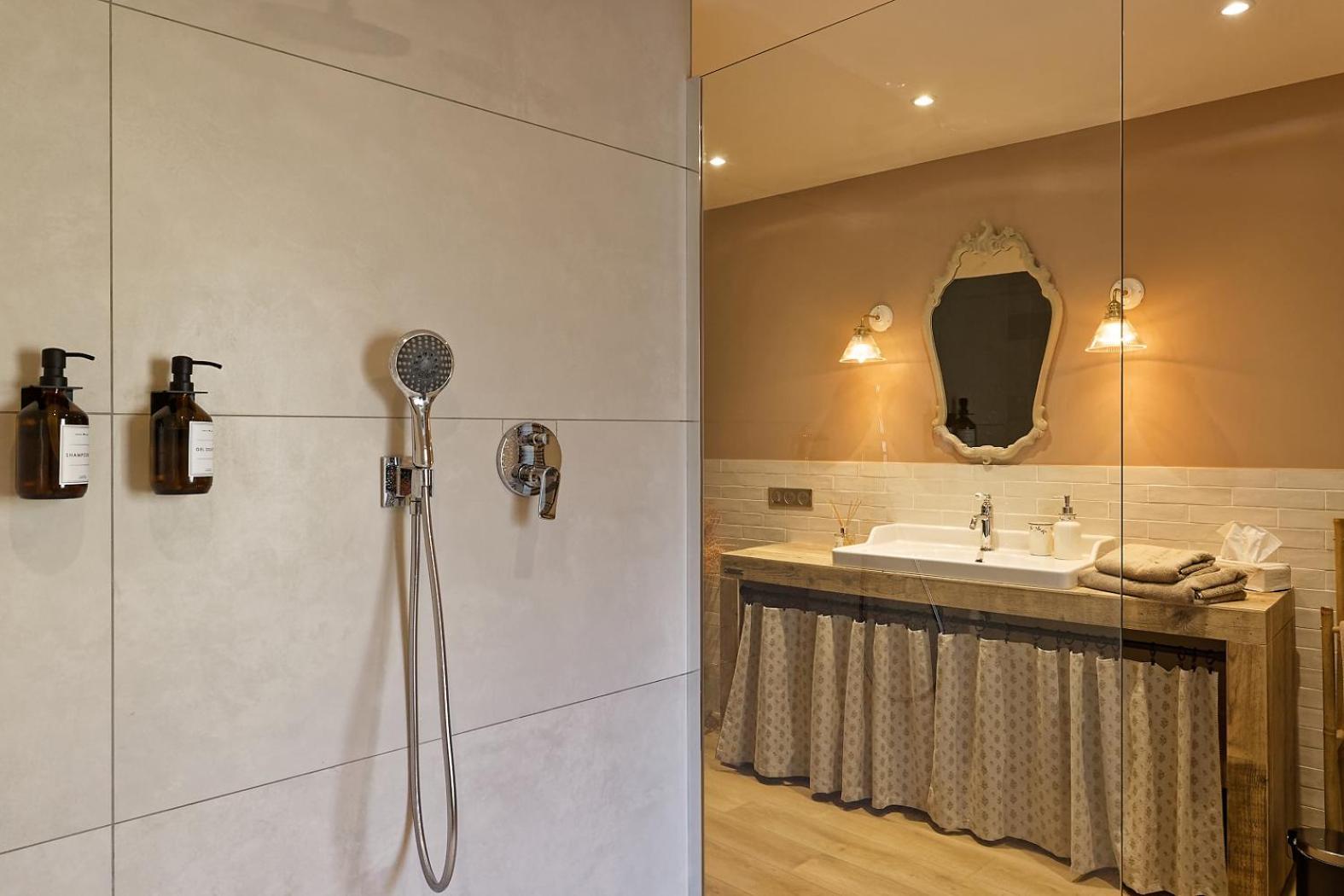 Chambre Double - Vue sur Montagne