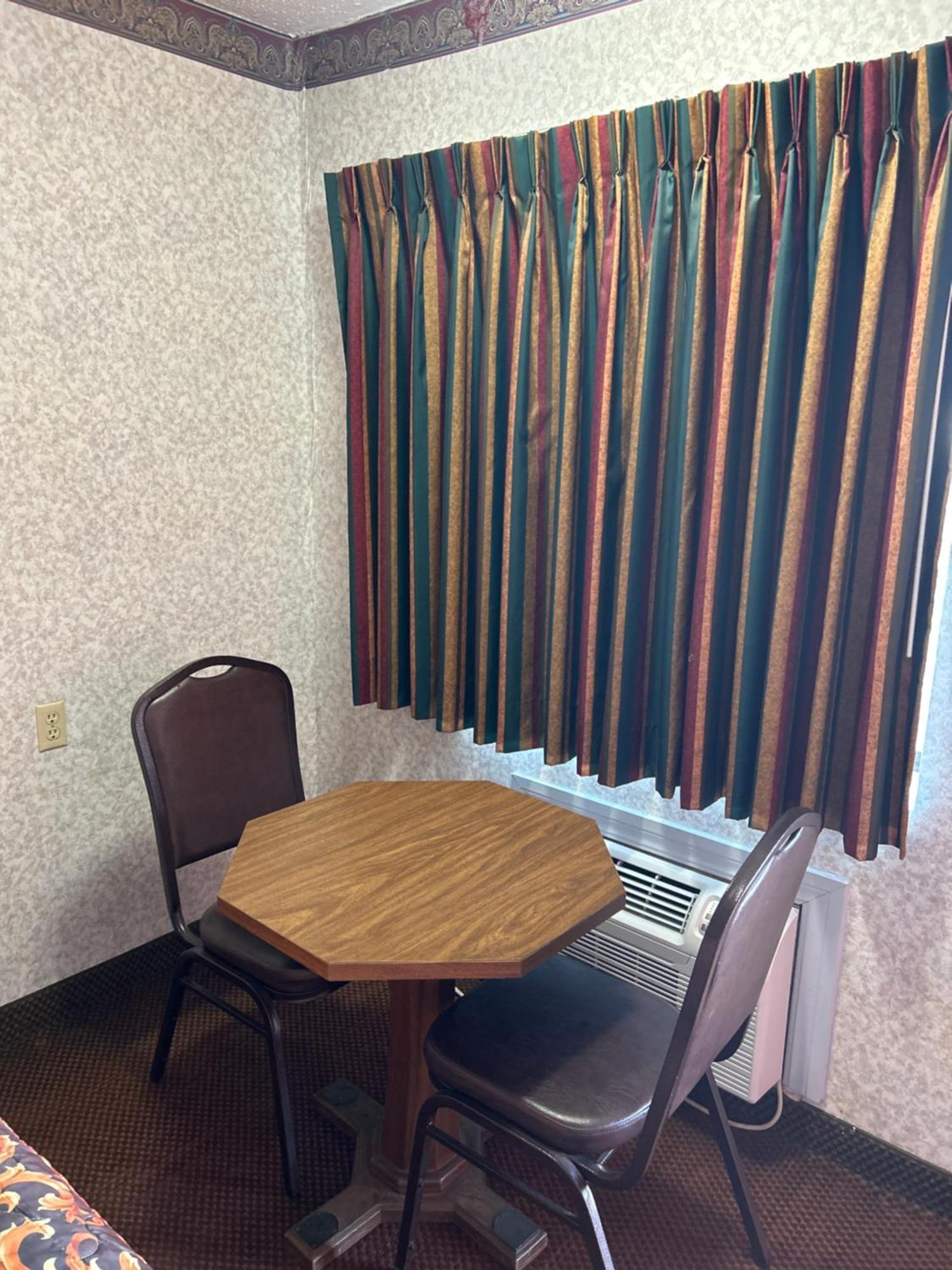 Deluxe Double Room Two Double Beds Smoking
