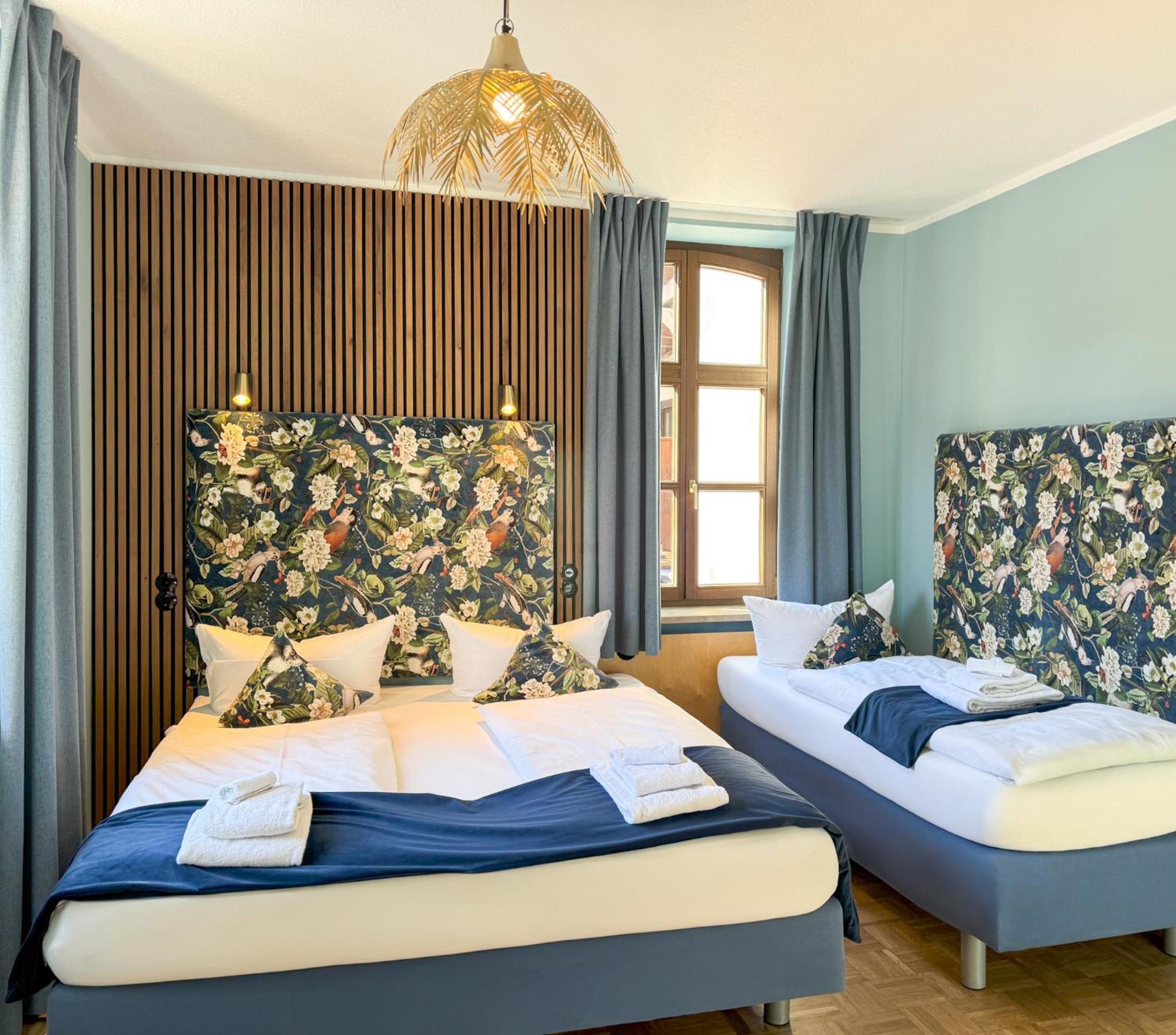 Five bed Room two Bedrooms