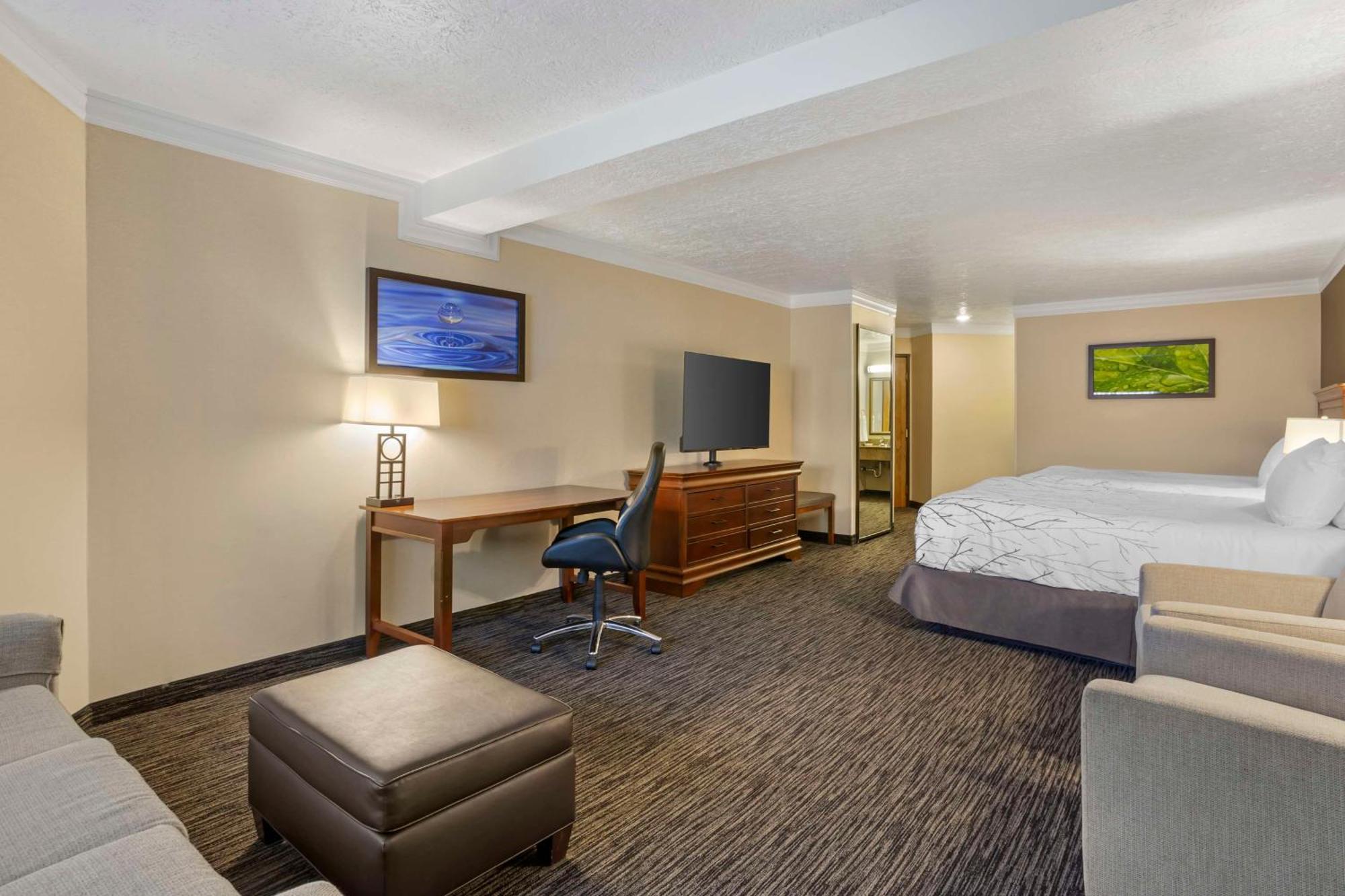 Oversized Queen Room Two Queen Beds