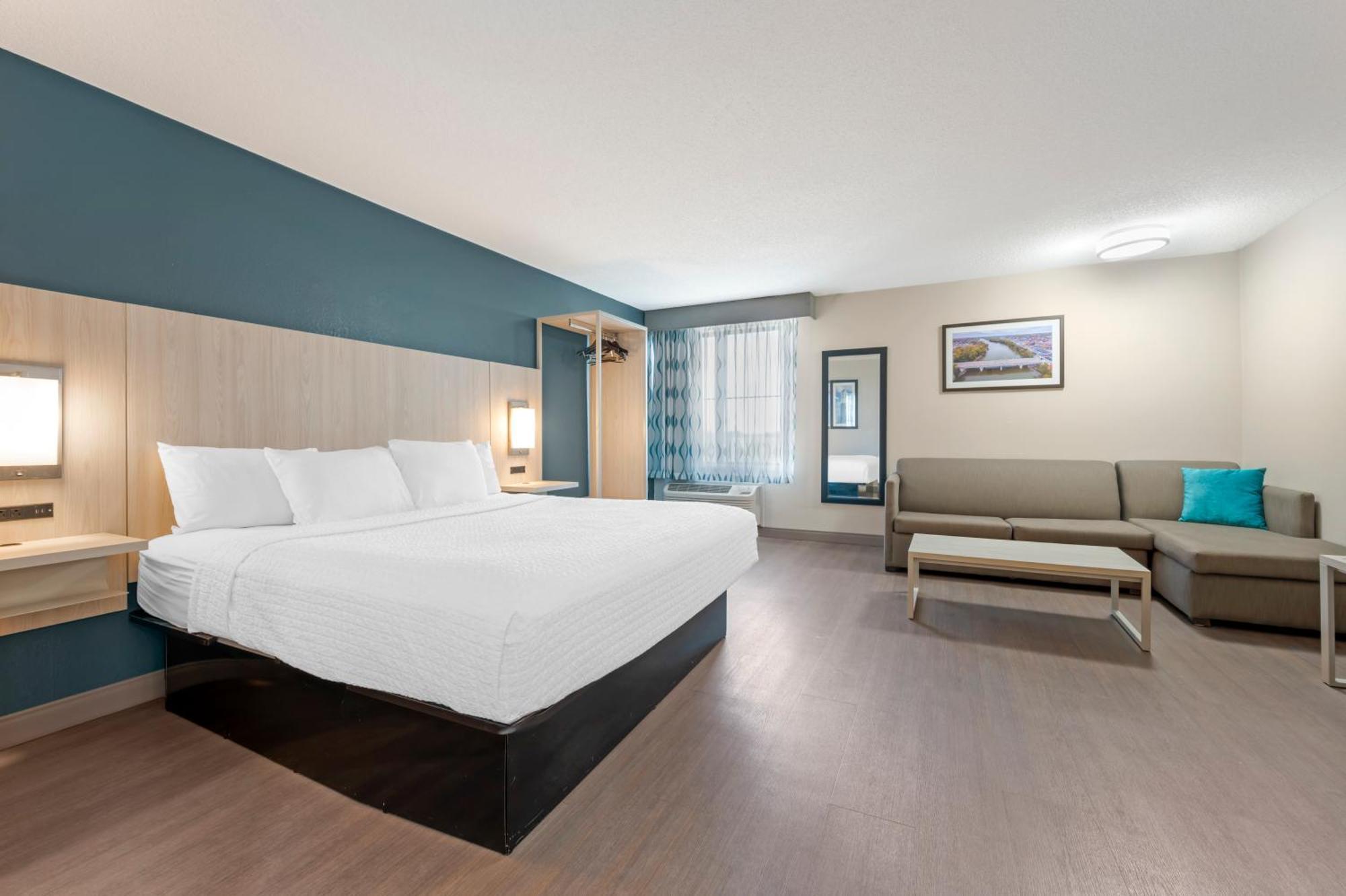 King Suite with Sofa Bed