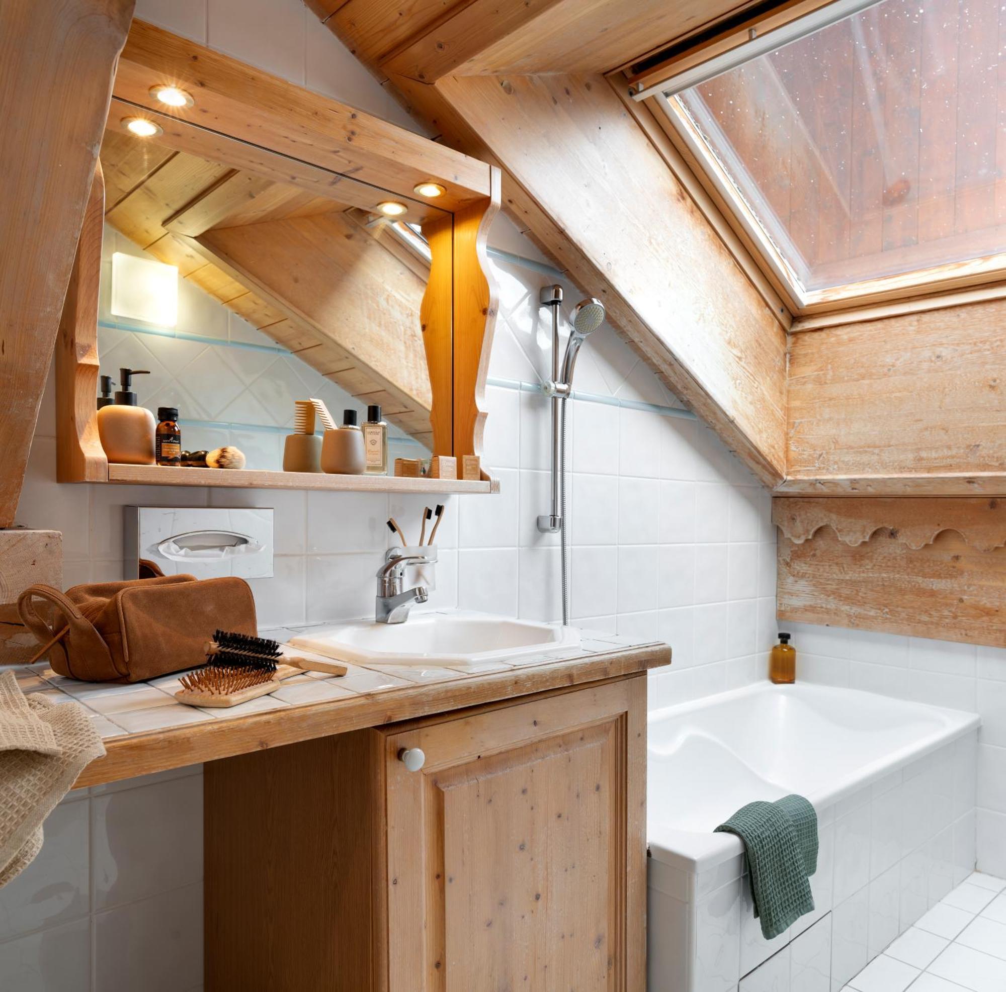 Superior Three-Bedroom Duplex Apartment,1642317695:JPEG