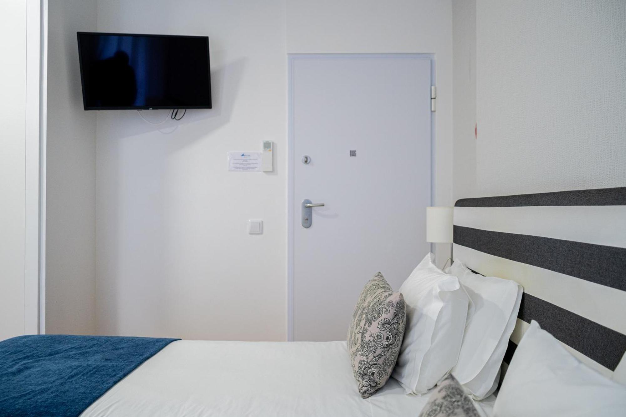 Twin or Double Room Balcony Side Sea View