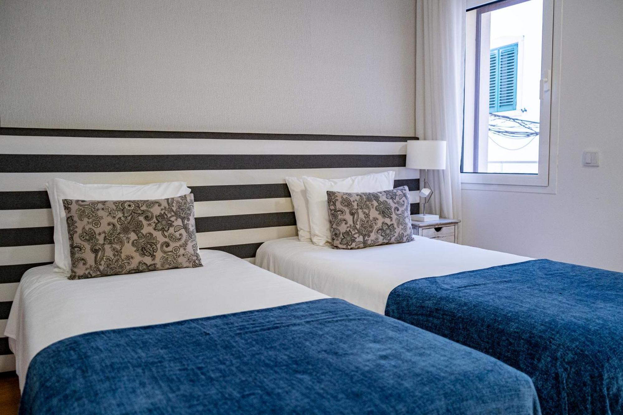Twin or Double Room Balcony Side Sea View