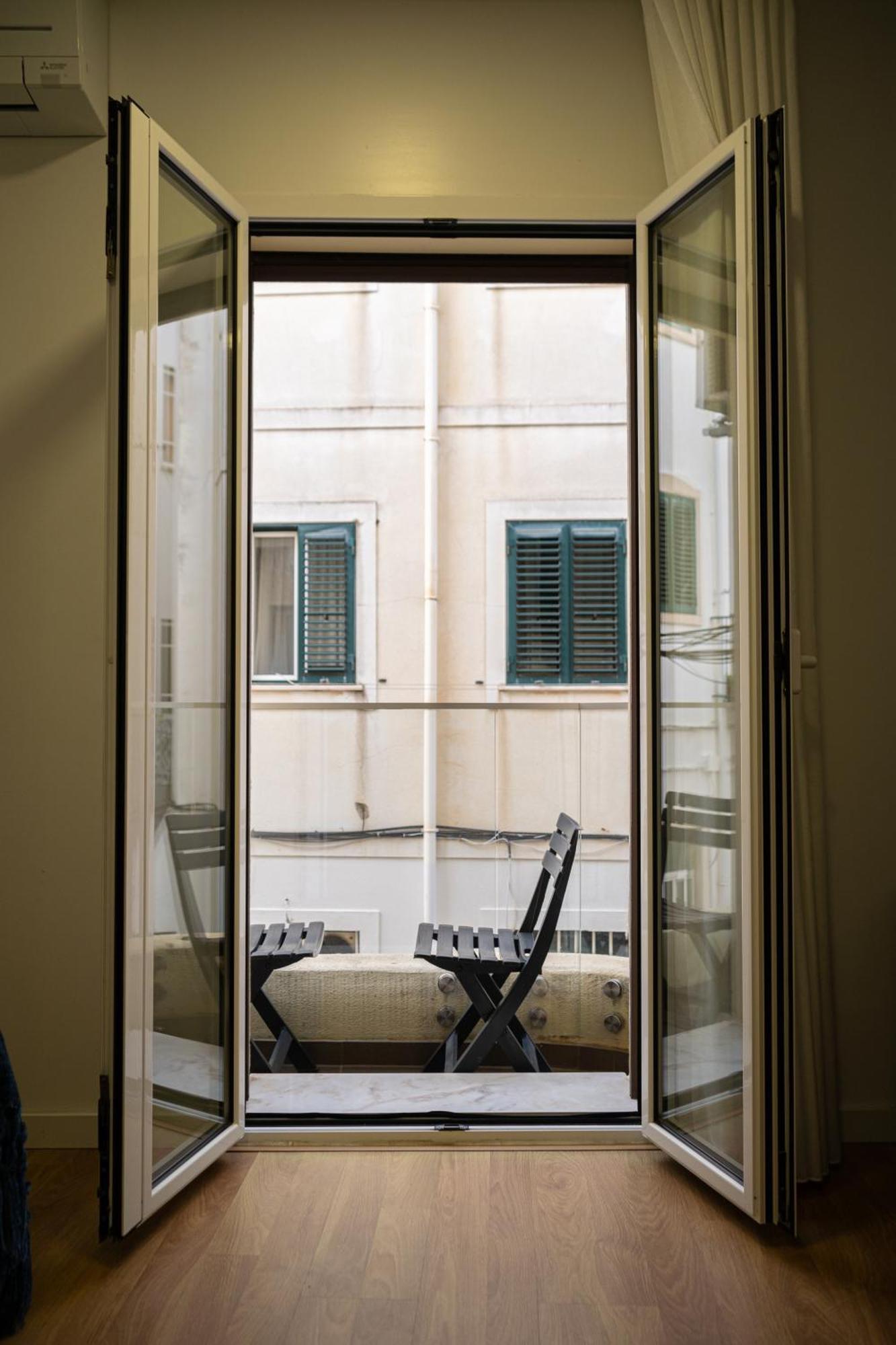 Twin or Double Room Balcony Side Sea View