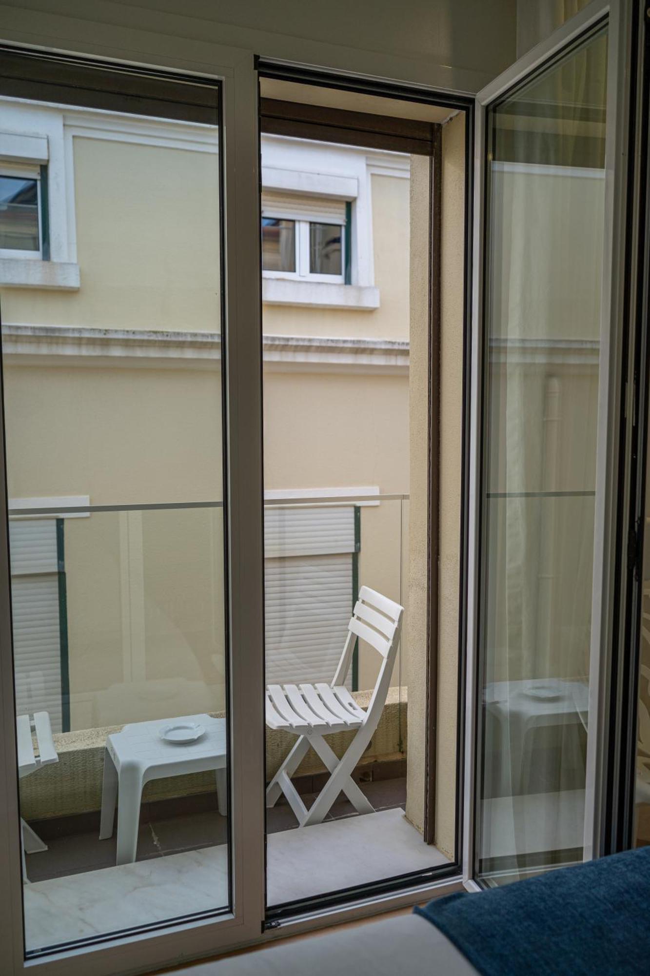 Double Room Balcony Side Sea View