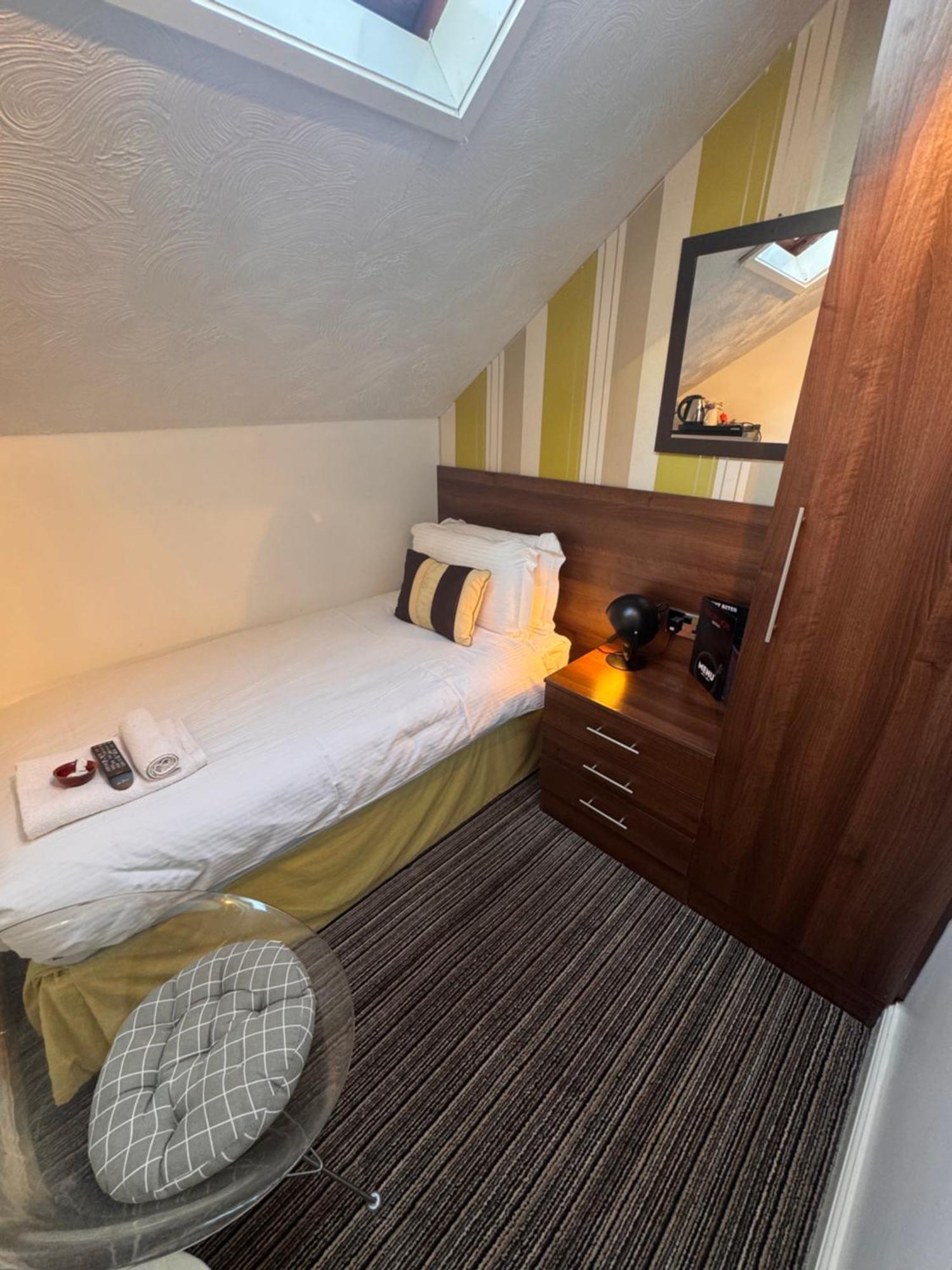 Single Room