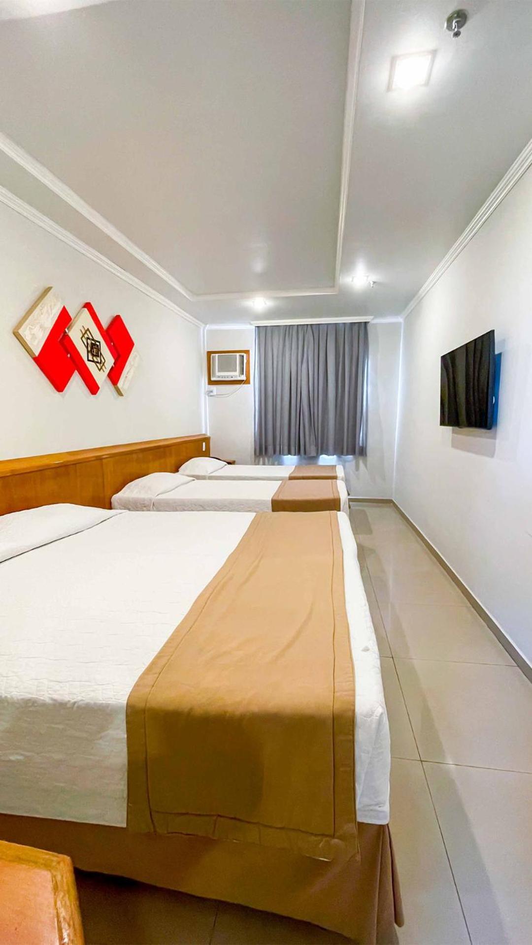 Quarto Família (4 Adultos)