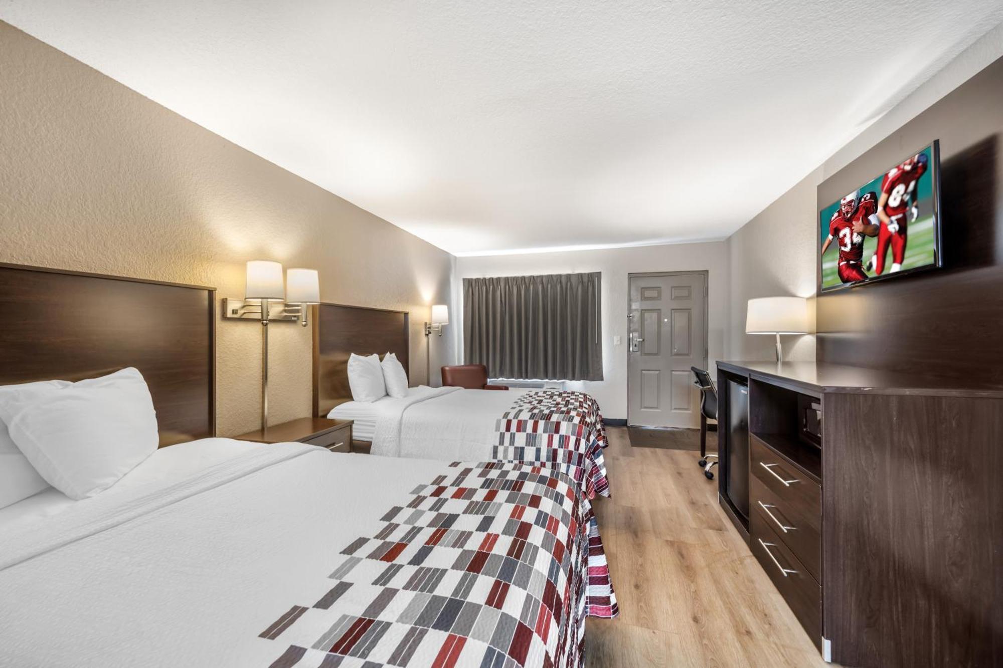 Deluxe Room Two Double Beds Smoking