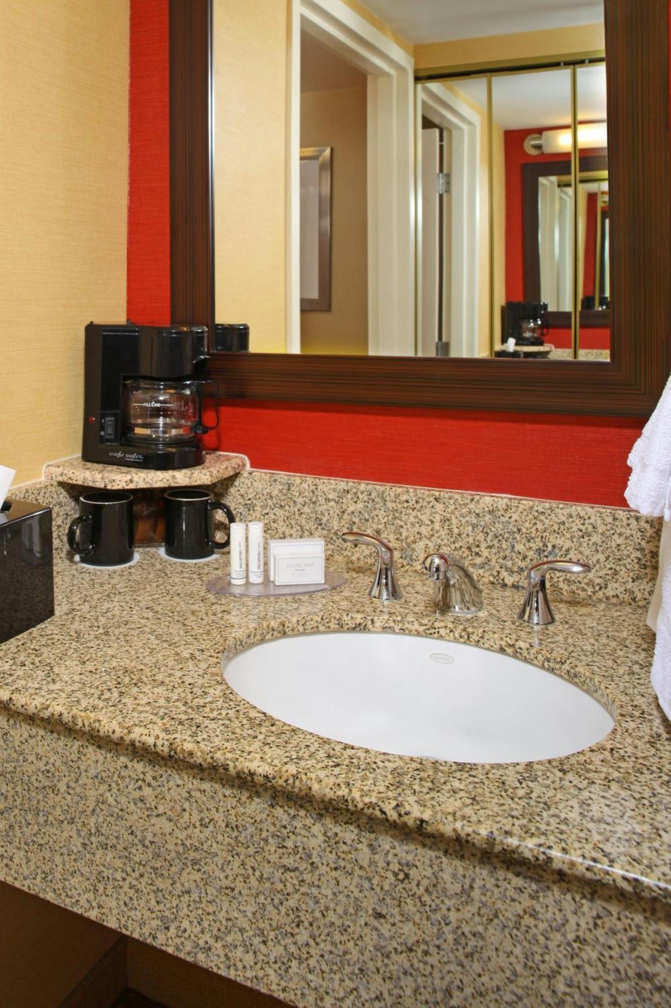 King Room - Hearing Accessible