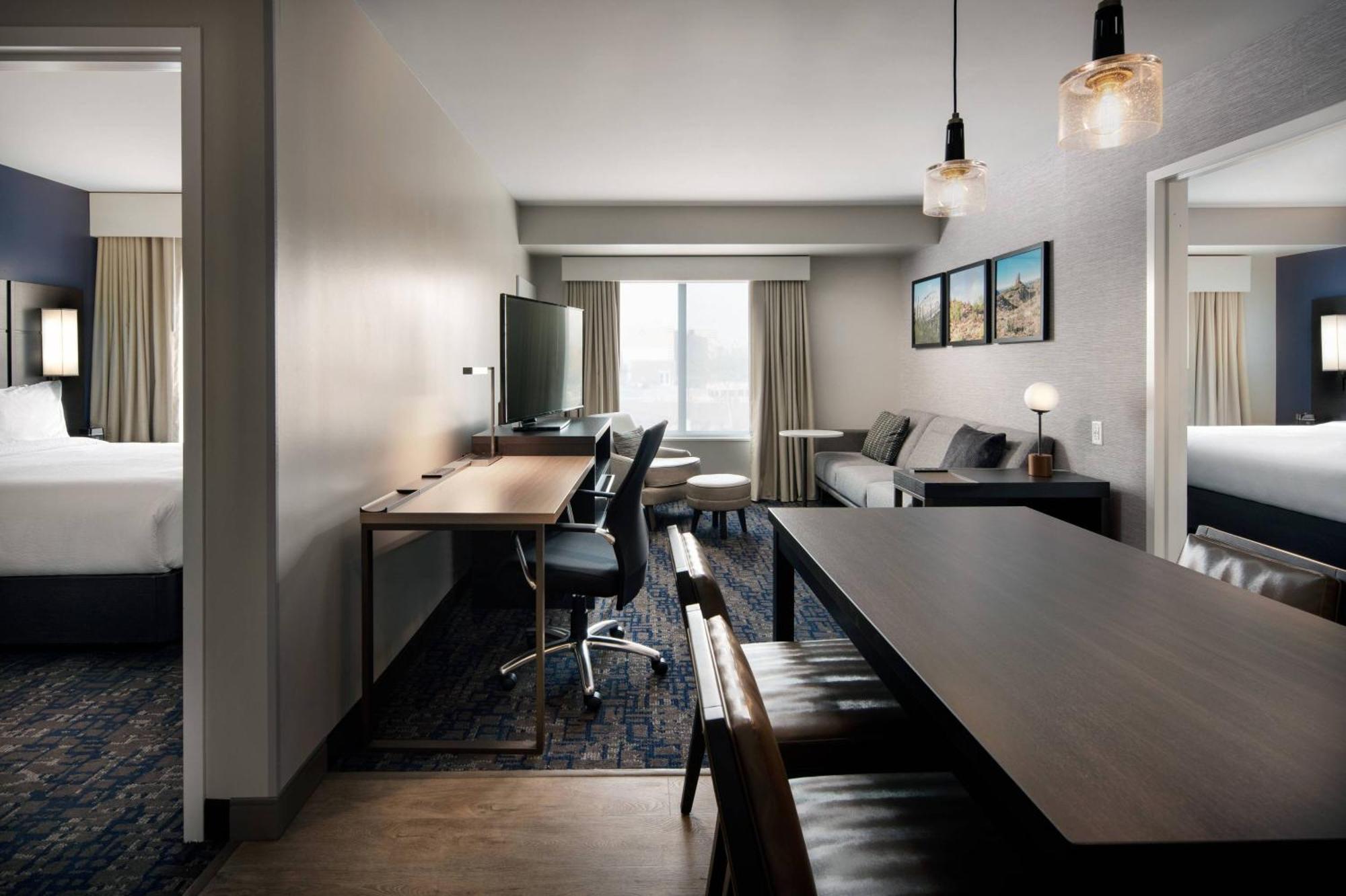 Two-Bedroom Suite,1643209788:JPEG