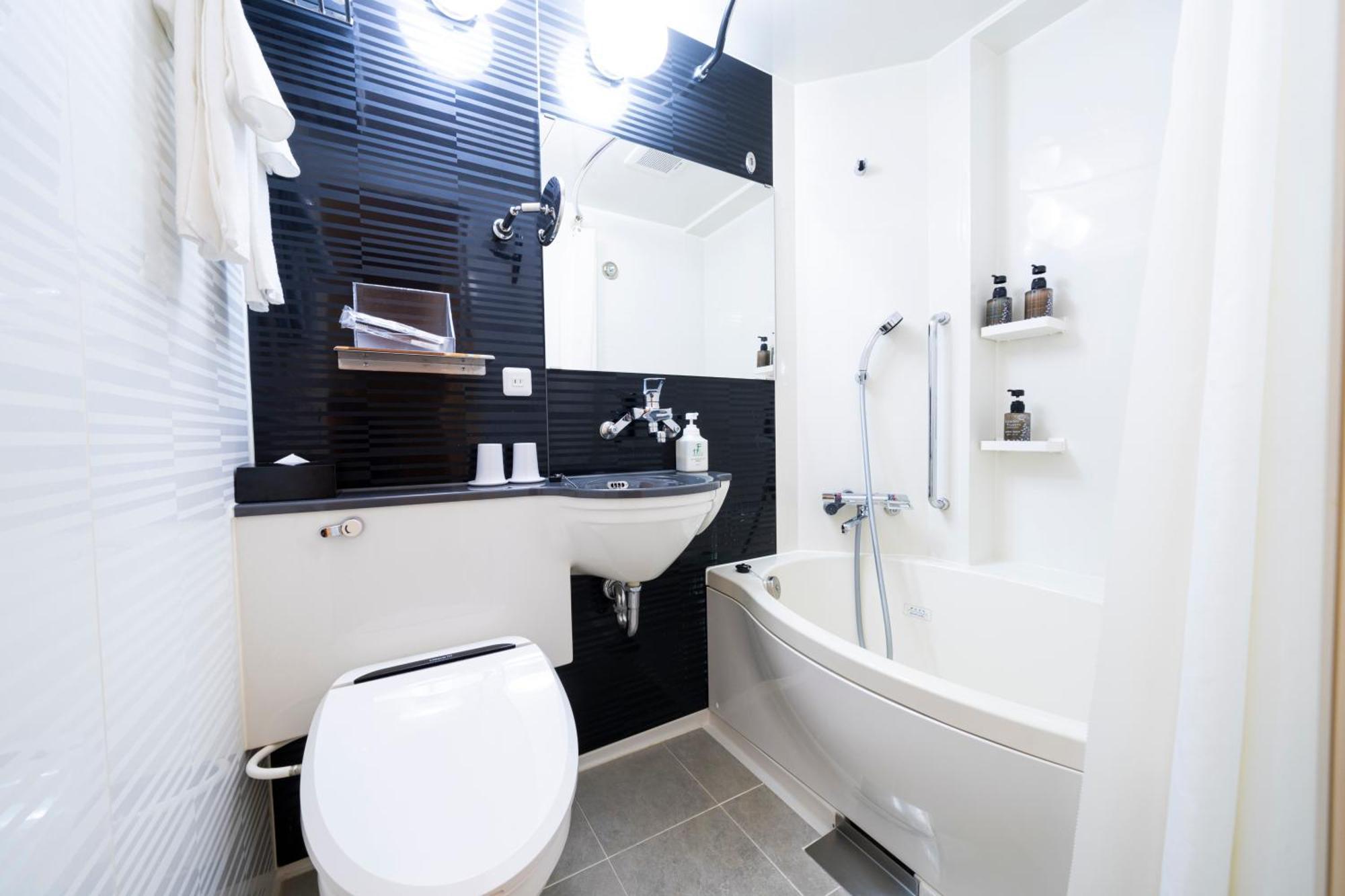 Semi Double Room - Non-Smoking