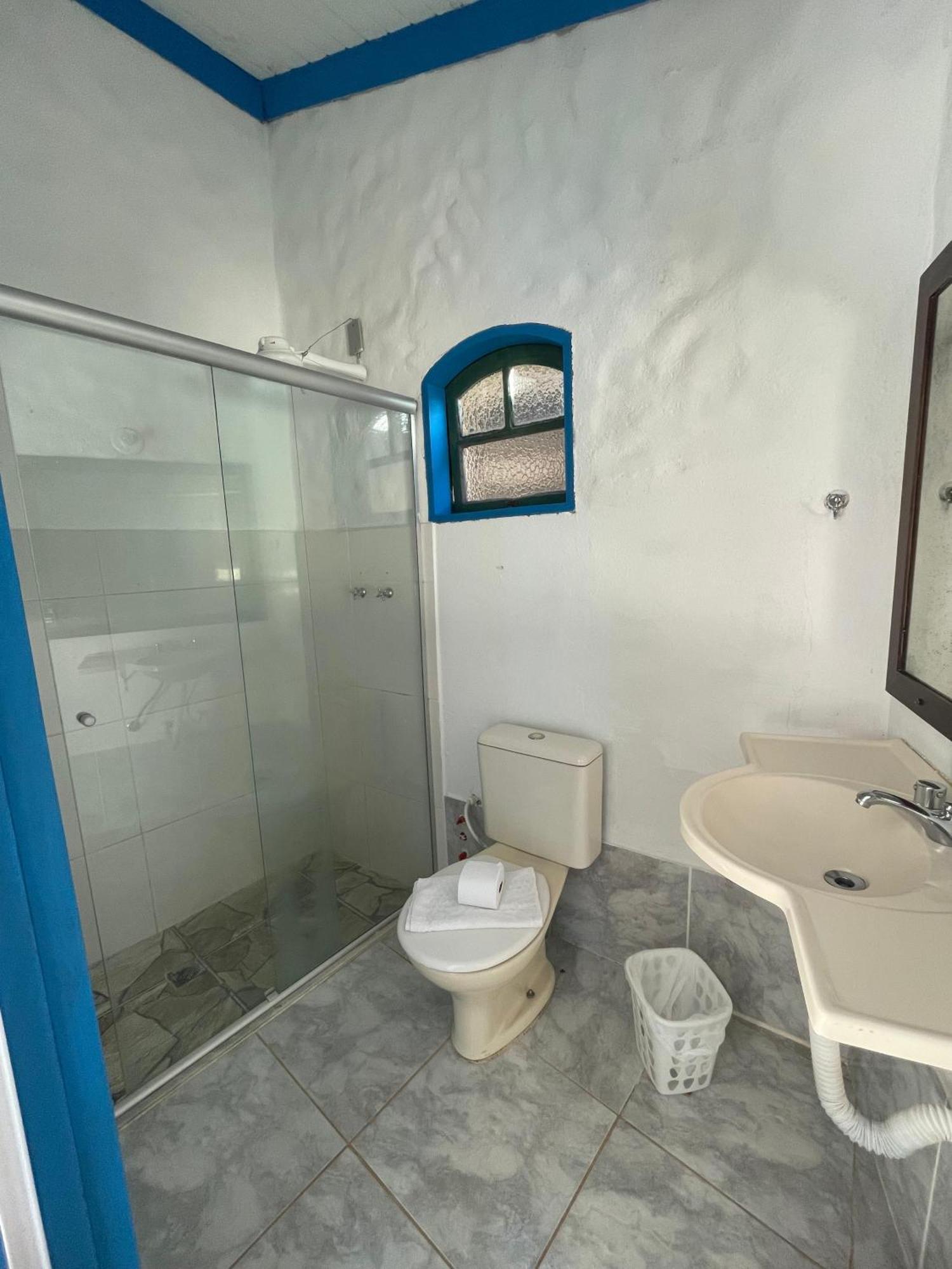 Quarto Duplo com Cama de Casal