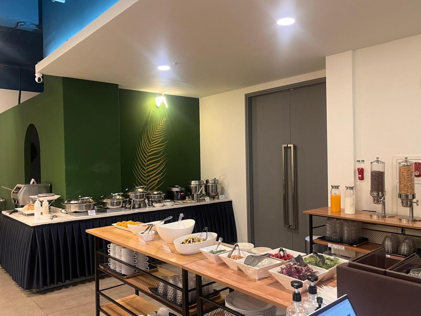 Standard Double Room Kitchenette