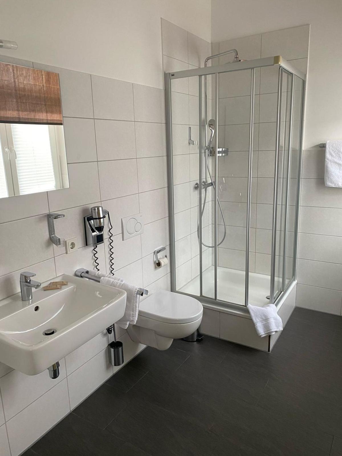 Double Room Private Bathroom