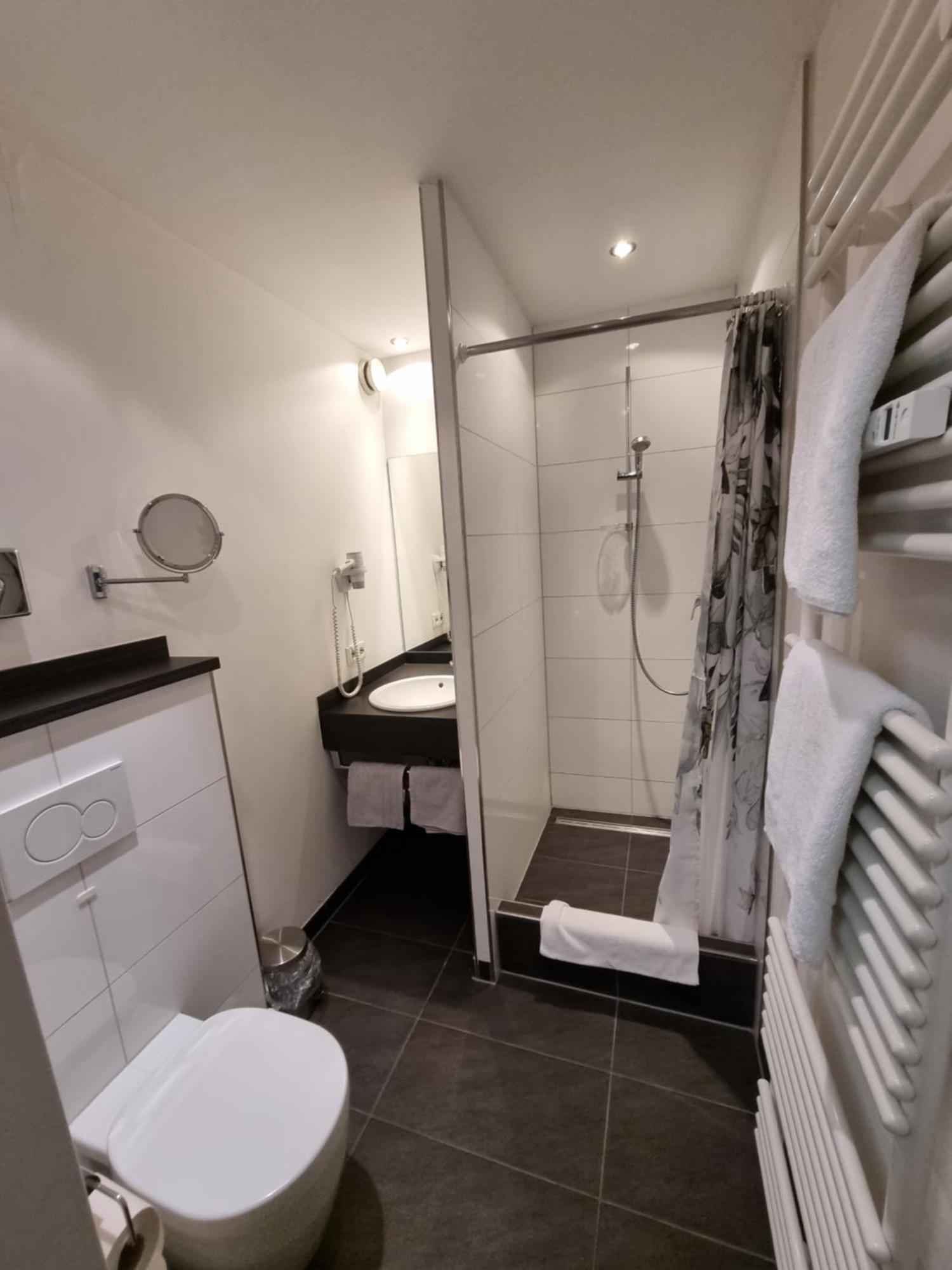 Double or Twin Room Balcony