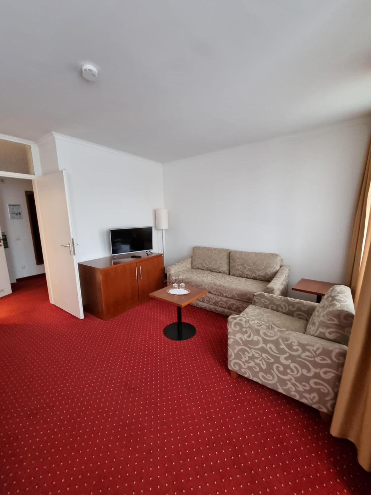 Double or Twin Room Balcony