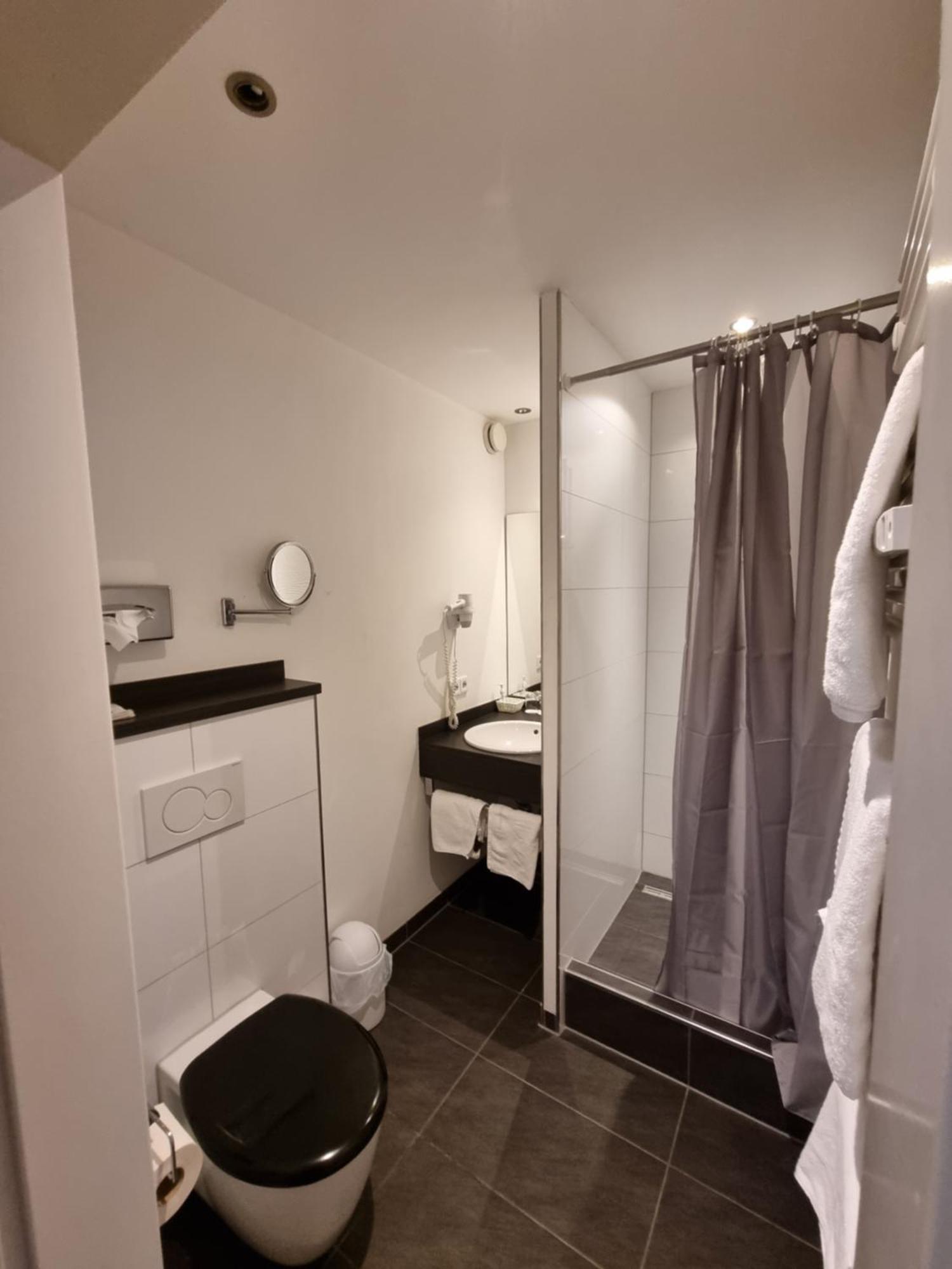 Double or Twin Room Balcony