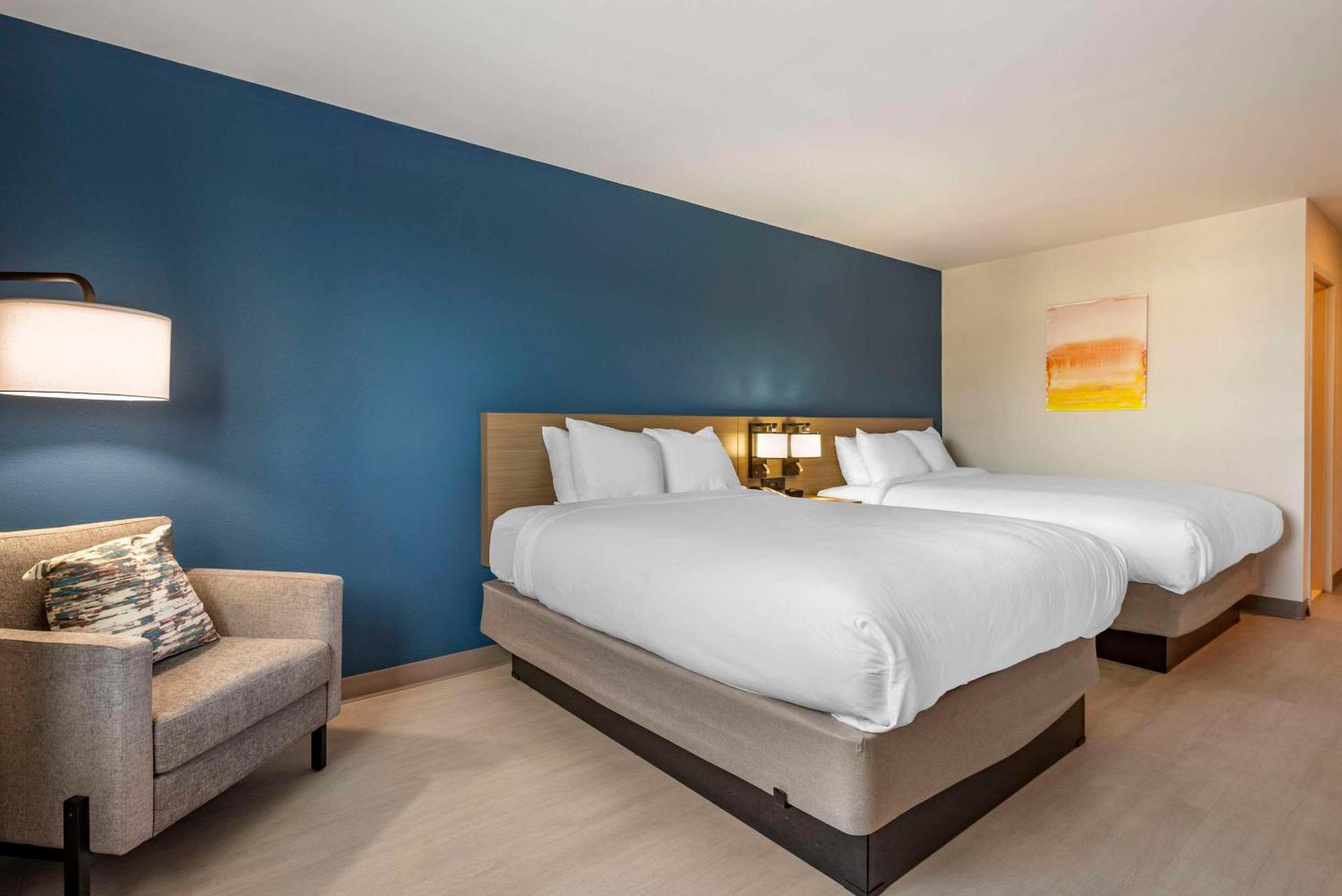 Queen Room Two Queen Beds Accessible or Non-Smoking